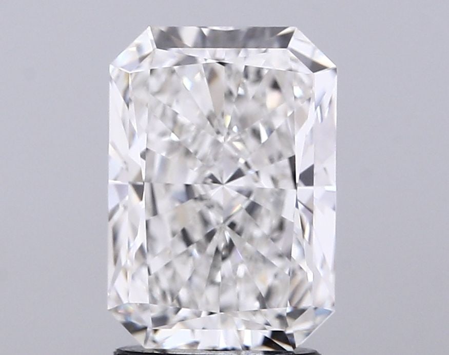 IGI Radiant 2.99ct F VVS2 - Loose Lab Diamond: IGI Radiant 2.99ct F VVS2 - Loose Lab Diamond Item Specifics: Source: This Is A Real Diamond Grown In A Lab Not Mined. Carat: 2.99 Cut: - Color: F Clarity: VVS2 Polish: EX Symmetry: EX Measurements: 1