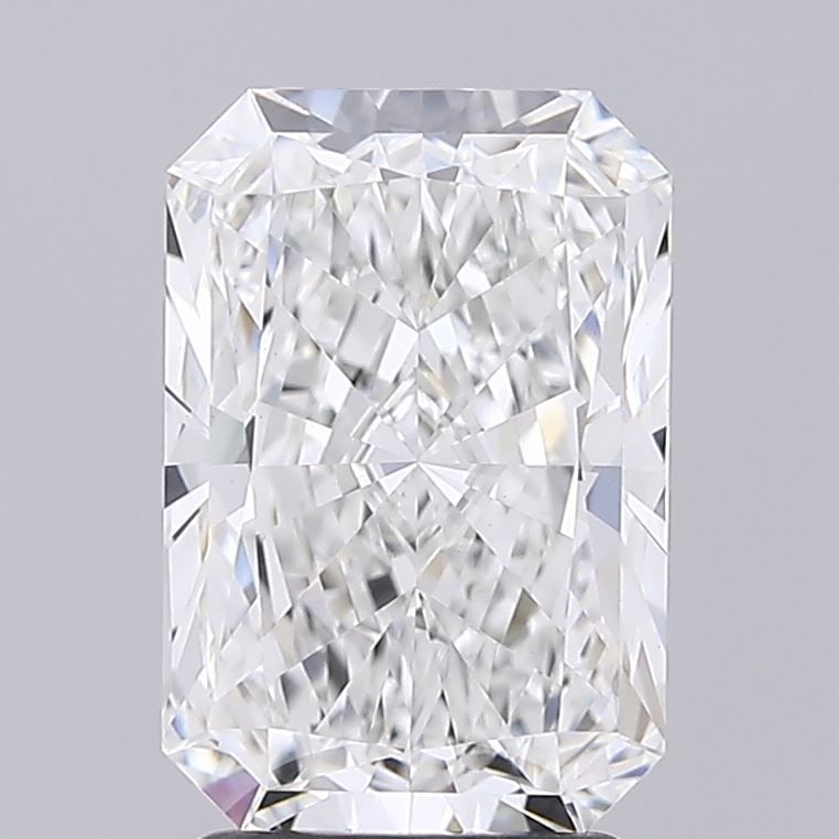 IGI Radiant 2.72ct E VVS2 - Loose Lab Diamond: IGI Radiant 2.72ct E VVS2 - Loose Lab Diamond Item Specifics: Source: This Is A Real Diamond Grown In A Lab Not Mined. Carat: 2.72 Cut: - Color: E Clarity: VVS2 Polish: EX Symmetry: EX Measurements: