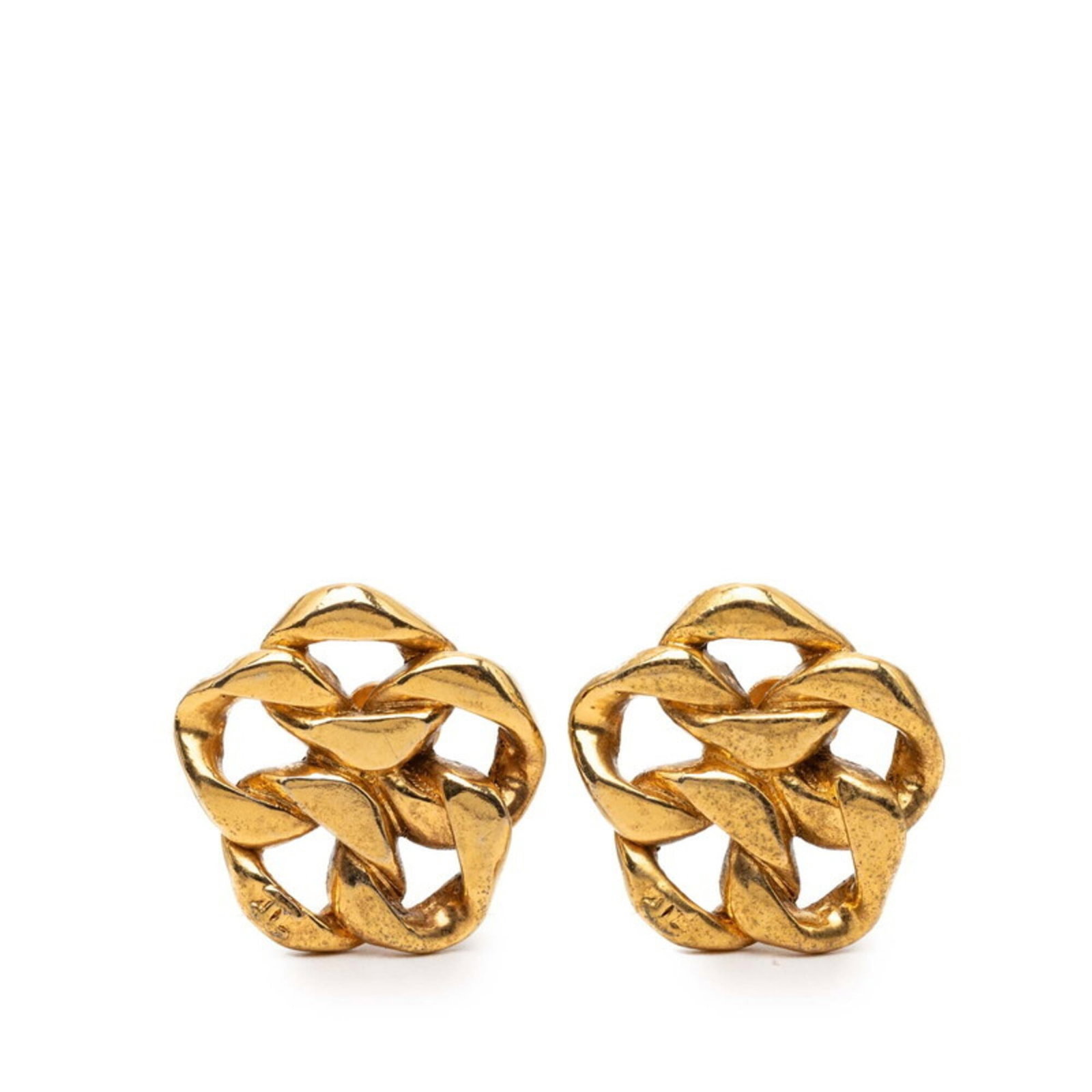 Chanel Clip Earrings: Chanel Clip Earrings Gold Clip Earrings from Chanel, measuring 36.00mm x 37.00mm, feature a classic design with traces of usage and minor damages visible. The earrings are in acceptable condition for