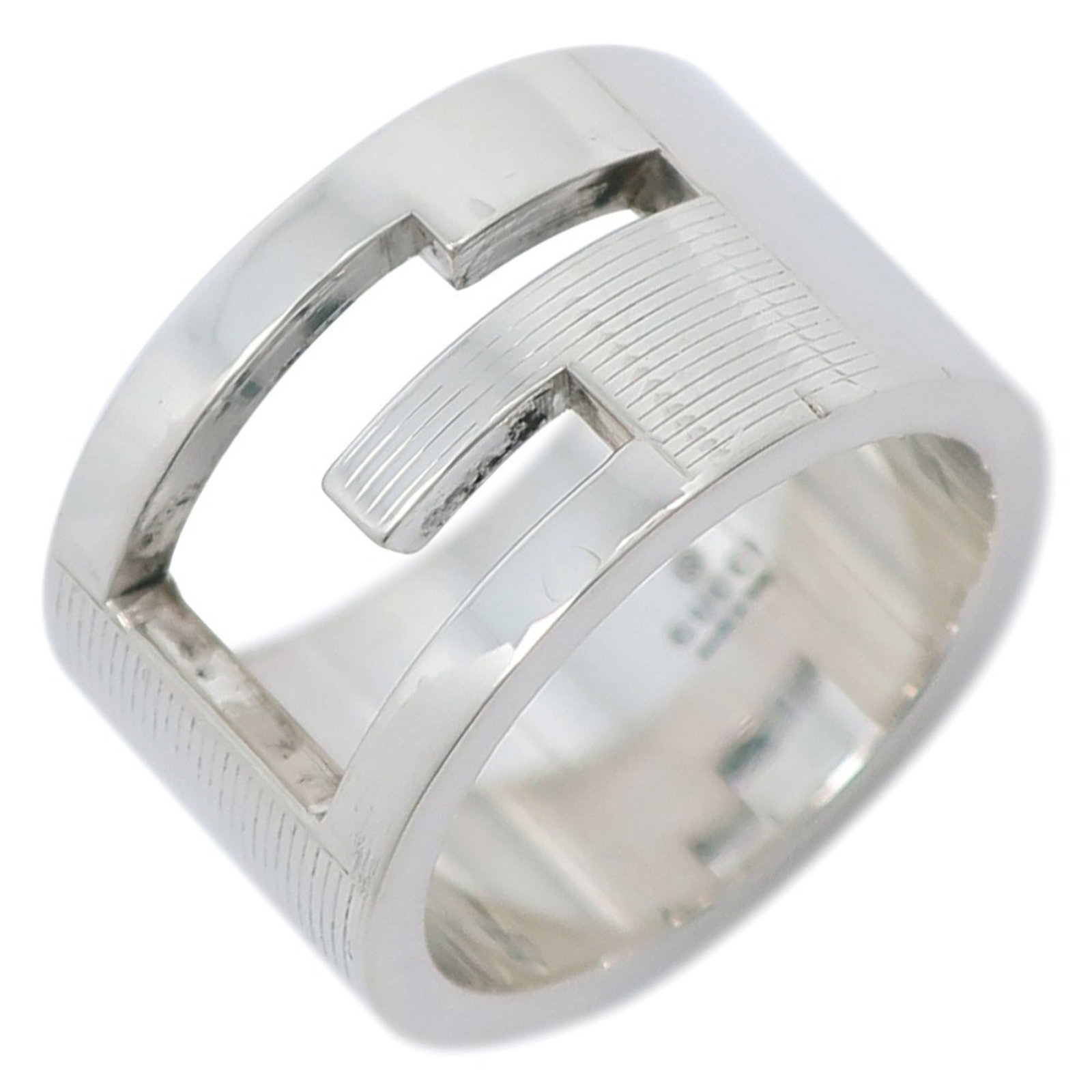 Gucci ring band silver 925: Gucci ring band silver 925 Silver 925 Gucci ring band with sleek design and subtle details, crafted from high-quality silver alloy. The band features a comfortable inner diameter of 16.40mm and a