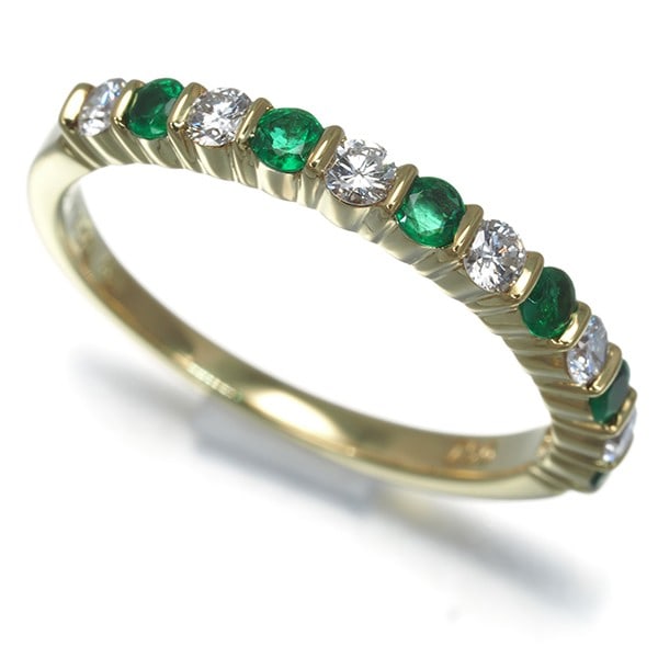Tiffany&Co. Ring Emerald Diamond Us6.5 18K 750 Yellow Gold: Tiffany&Co. Ring Emerald Diamond Us6.5 18K 750 Yellow Gold Tiffany&Co. Ring Emerald Diamond Us6.5 18K 750 Yellow Gold features a stunning natural emerald main stone set in 18k yellow gold, showcasing 
