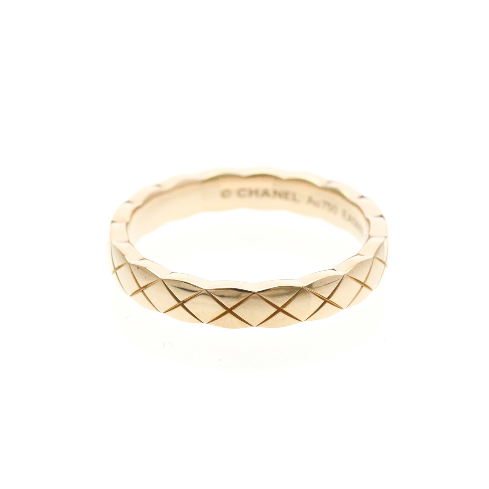 Pink Gold Pink Gold 18k Ring Band Chanel: Pink Gold Pink Gold 18k Ring Band Chanel Pink Gold Pink Gold 18k Ring Band Chanel - A stylish and elegant pink gold band ring from the renowned fashion brand, featuring 18K metal construction. This us
