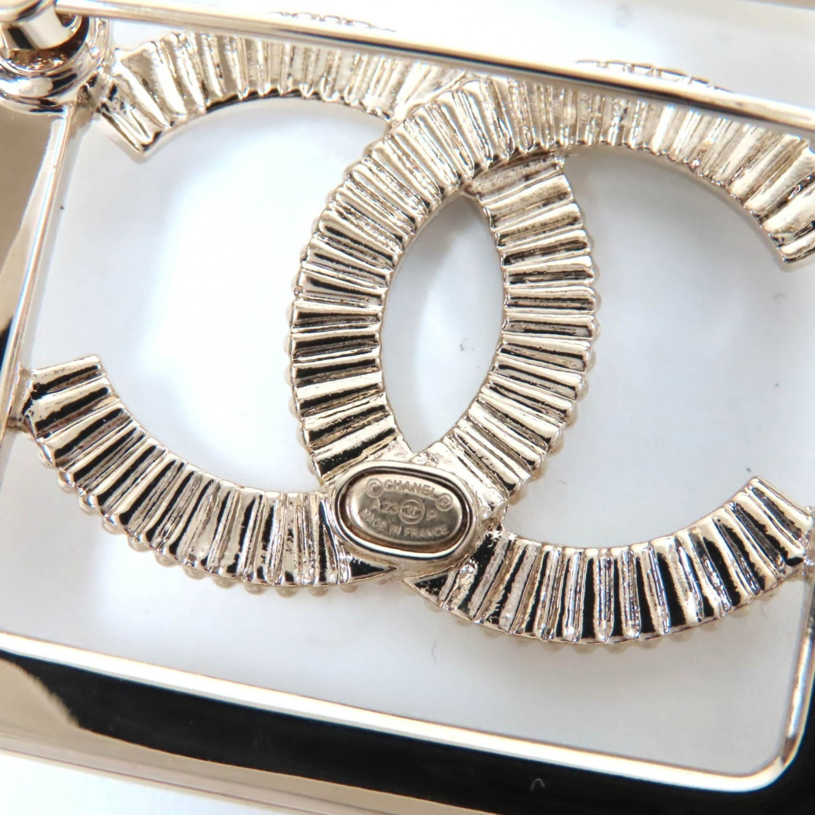 Chanel Brooch - 7