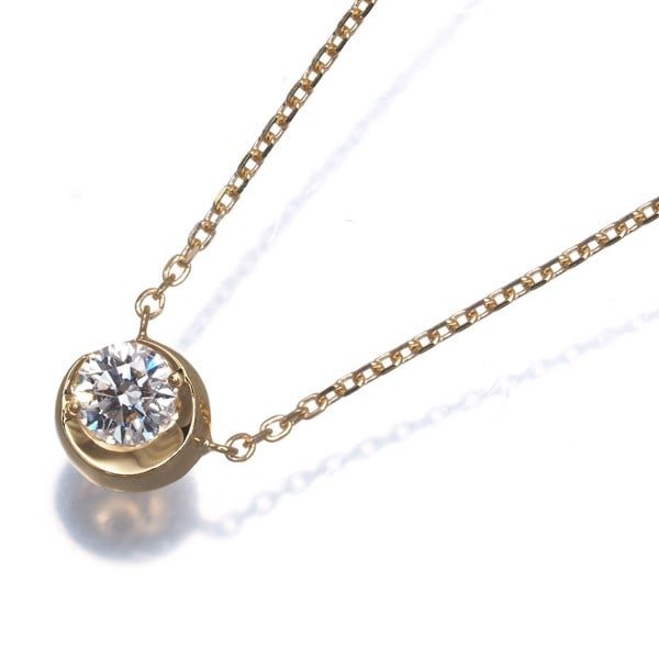 Star Jewelry Necklace Diamond 0.14Ct Moon Setting Solitaire 18K Yg: Star Jewelry Necklace Diamond 0.14Ct Moon Setting Solitaire 18K Yg 18k yellow gold moon setting solitaire pendant necklace features a natural diamond with a 0.14 carat cut, set in a moon-shaped