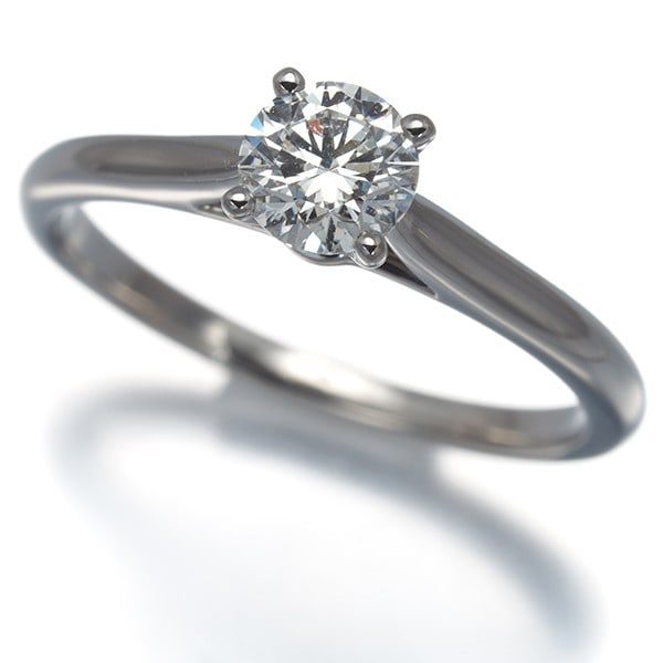 Cartier Ring Diamond 0.42Ct G Vs2 3Ex Solitaire Eu49 950 Platinum/: Cartier Ring Diamond 0.42Ct G Vs2 3Ex Solitaire Eu49 950 Platinum/ Cartier's platinum ring showcases a stunning 0.42ct G Vs2 diamond solitaire, expertly crafted in the iconic Eu49 style. This