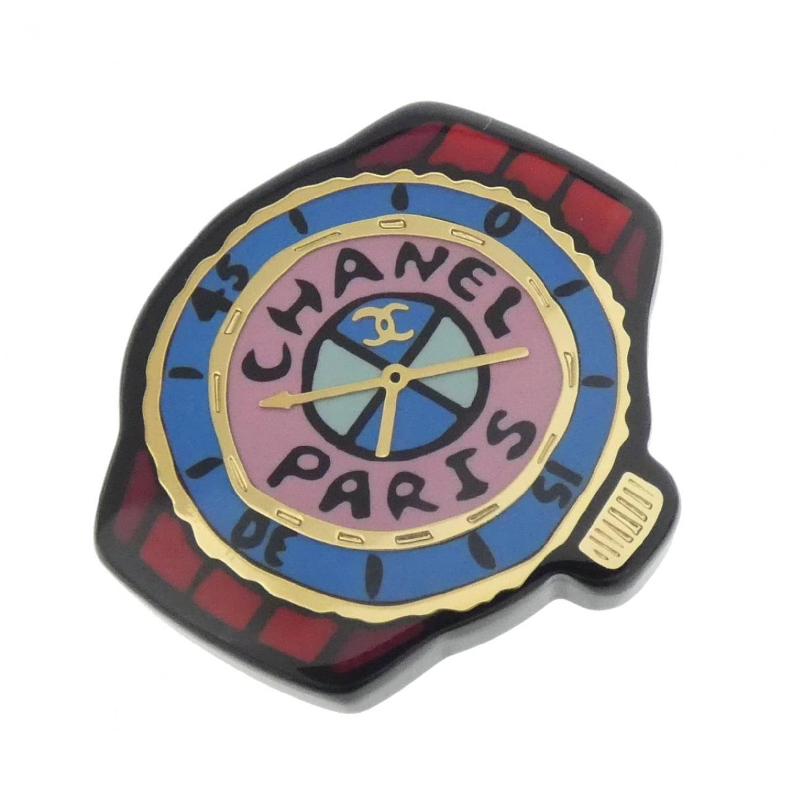 Chanel Pin Brooch: Chanel Pin Brooch Chanel Pin Brooch in Blue, Gold, Pink, or Red. This used pin brooch features a few traces of usage and some scratches/dirt, but remains in very good condition. Measuring 3.5cm x 3.2c