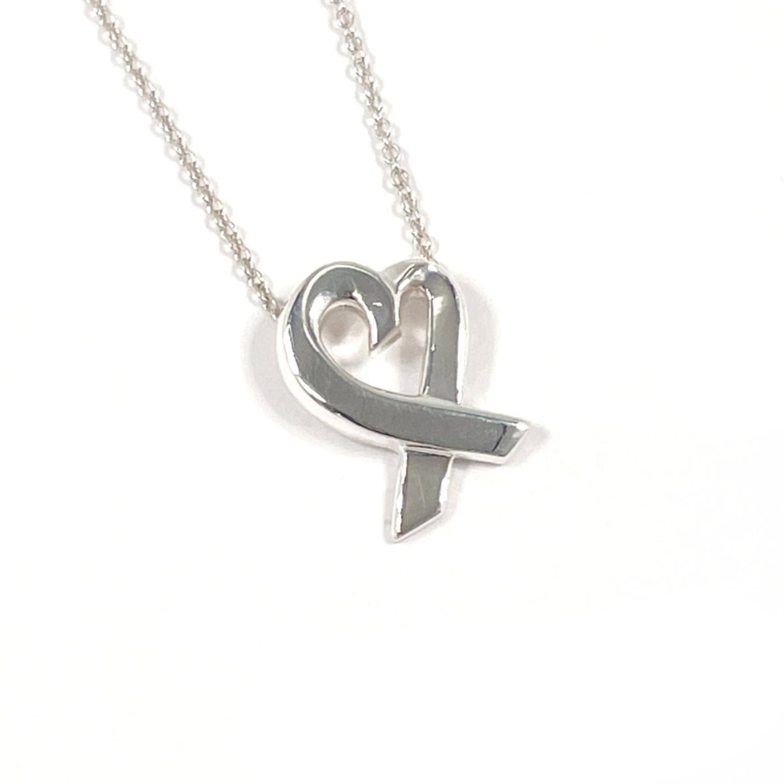 Loving Heart Necklace Paloma Picasso Sterling Silver For Women By Tiffany: Loving Heart Necklace Paloma Picasso Sterling Silver For Women By Tiffany Sterling silver necklace with a 15mm x 11.1mm Paloma Picasso pendant, crafted by Tiffany & Co., features a delicate design