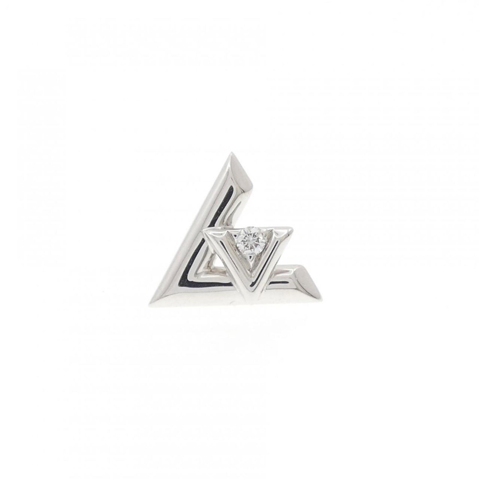 Louis Vuitton Stud Earrings White Gold (18K): Louis Vuitton Stud Earrings White Gold (18K) Louis Vuitton Stud Earrings White Gold (18K) are a sleek and sophisticated accessory, featuring the iconic monogram pattern in white gold. Made from high-q