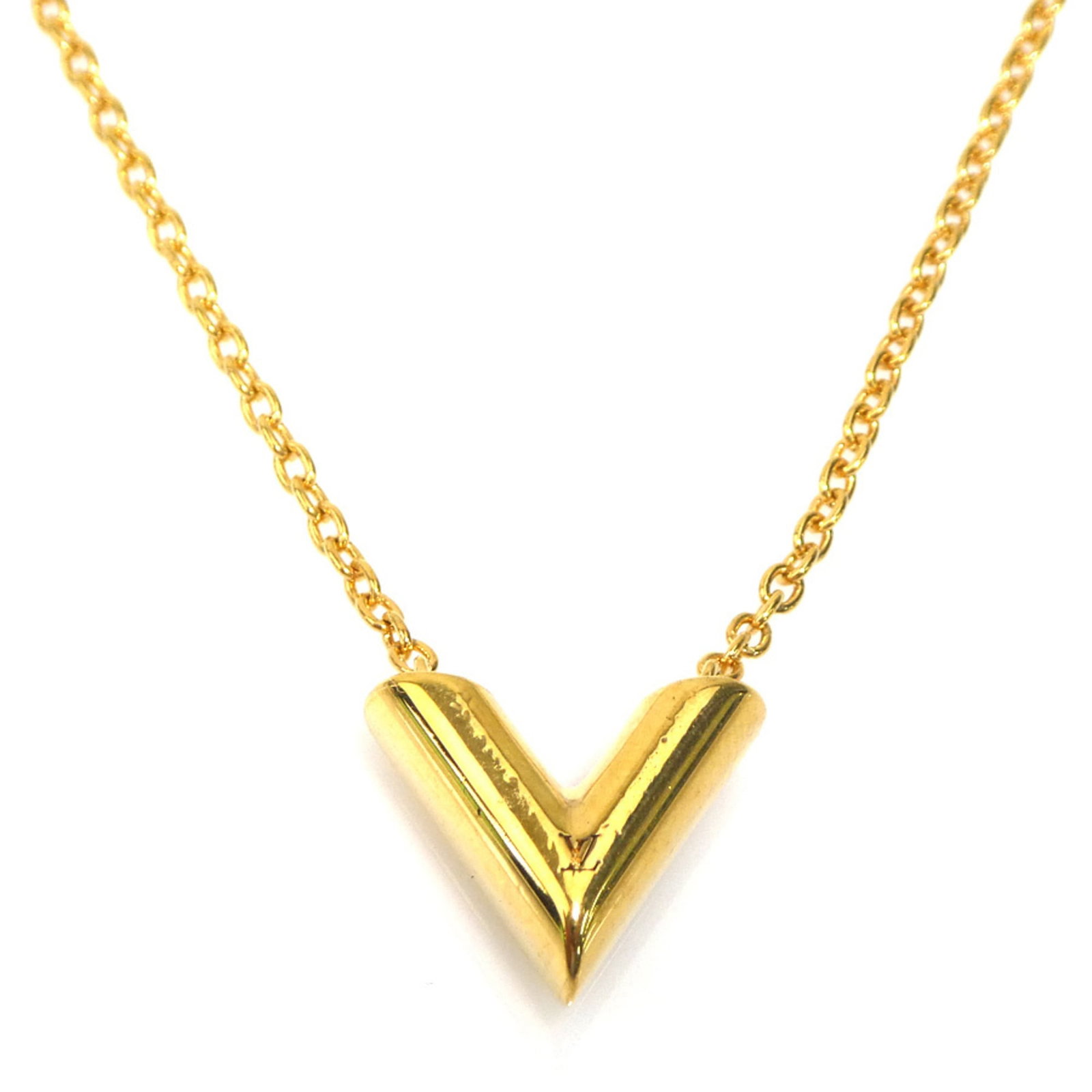 Louis Vuitton Essential V Metal Necklace Gold Women'S M61083 56731A: Louis Vuitton Essential V Metal Necklace Gold Women'S M61083 56731A Gold-plated Louis Vuitton Essential V Metal Necklace, featuring a 13mm x 16mm pendant with a gold finish. This women's necklace has