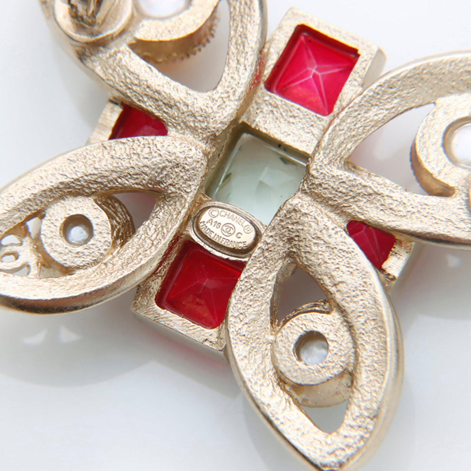 Chanel Brooch - 8