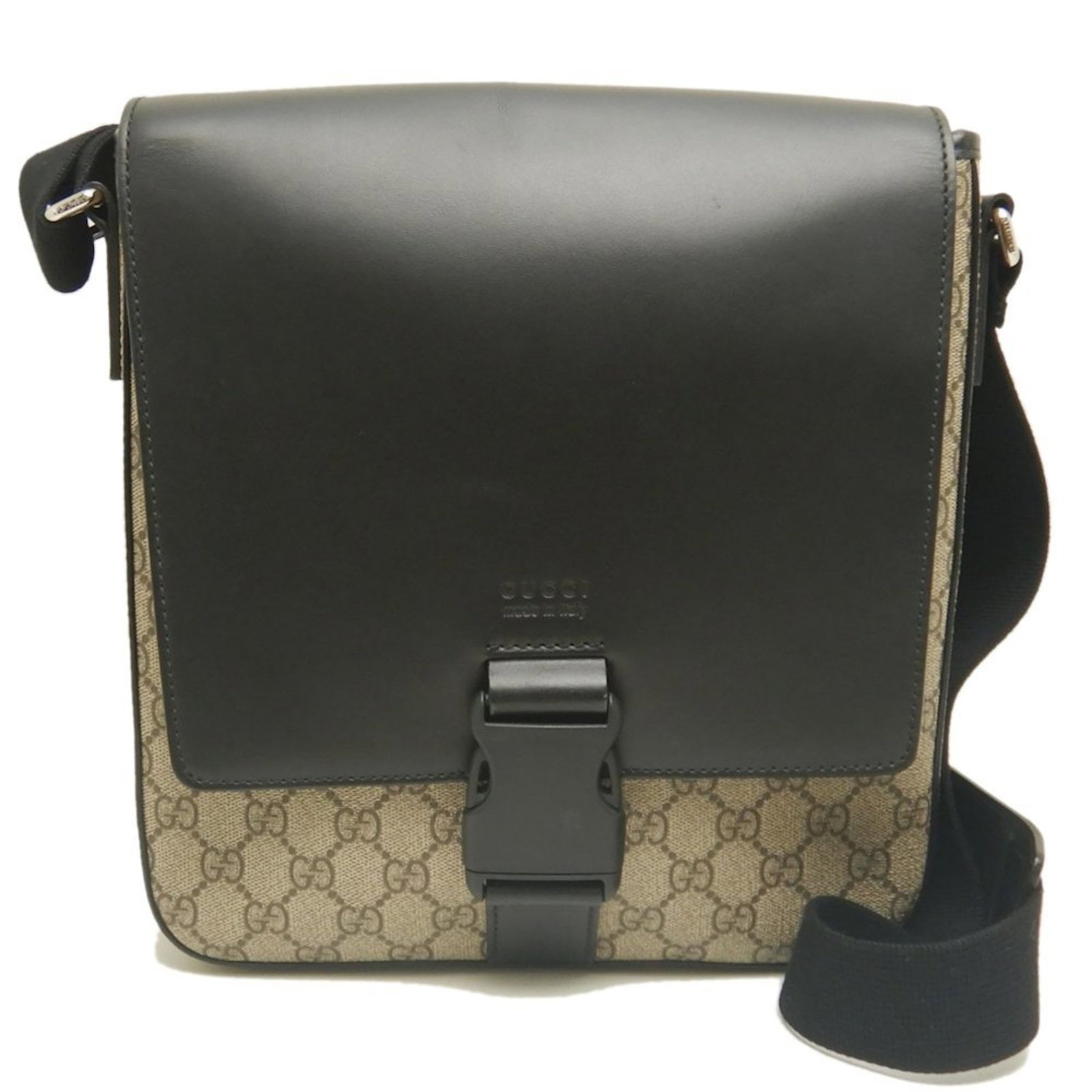Gucci supreme shoulder bag: Gucci supreme shoulder bag Gucci supreme shoulder bag in beige and black, featuring silver hardware and a buckle closure. This stylish bag measures 27cm x 25cm x 6cm and has adjustable strap lengths f