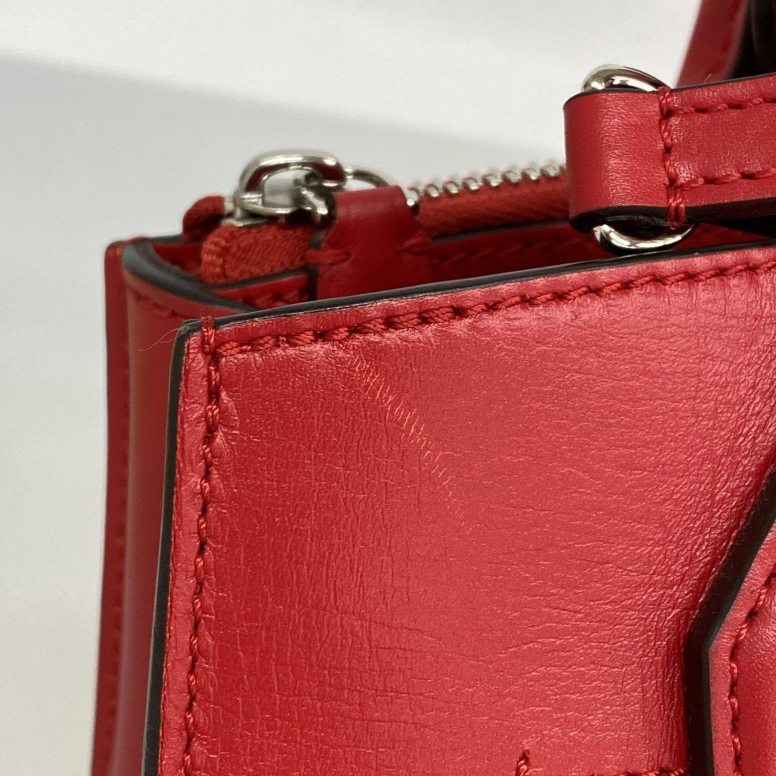 Louis Vuitton Handbag - 7