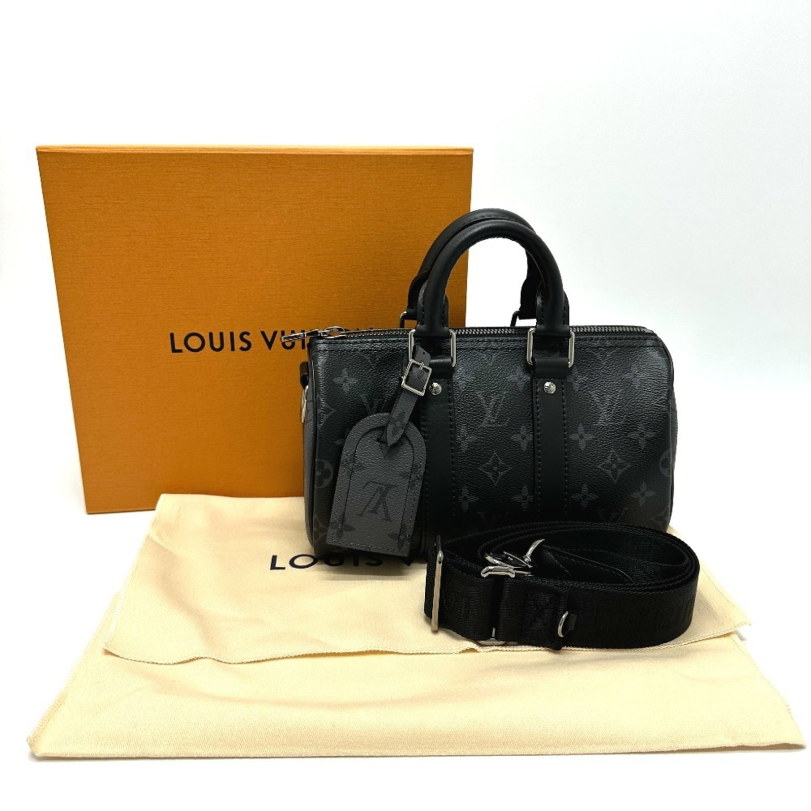 Shoulder bag monogram Louis Vuitton eclipse - 16