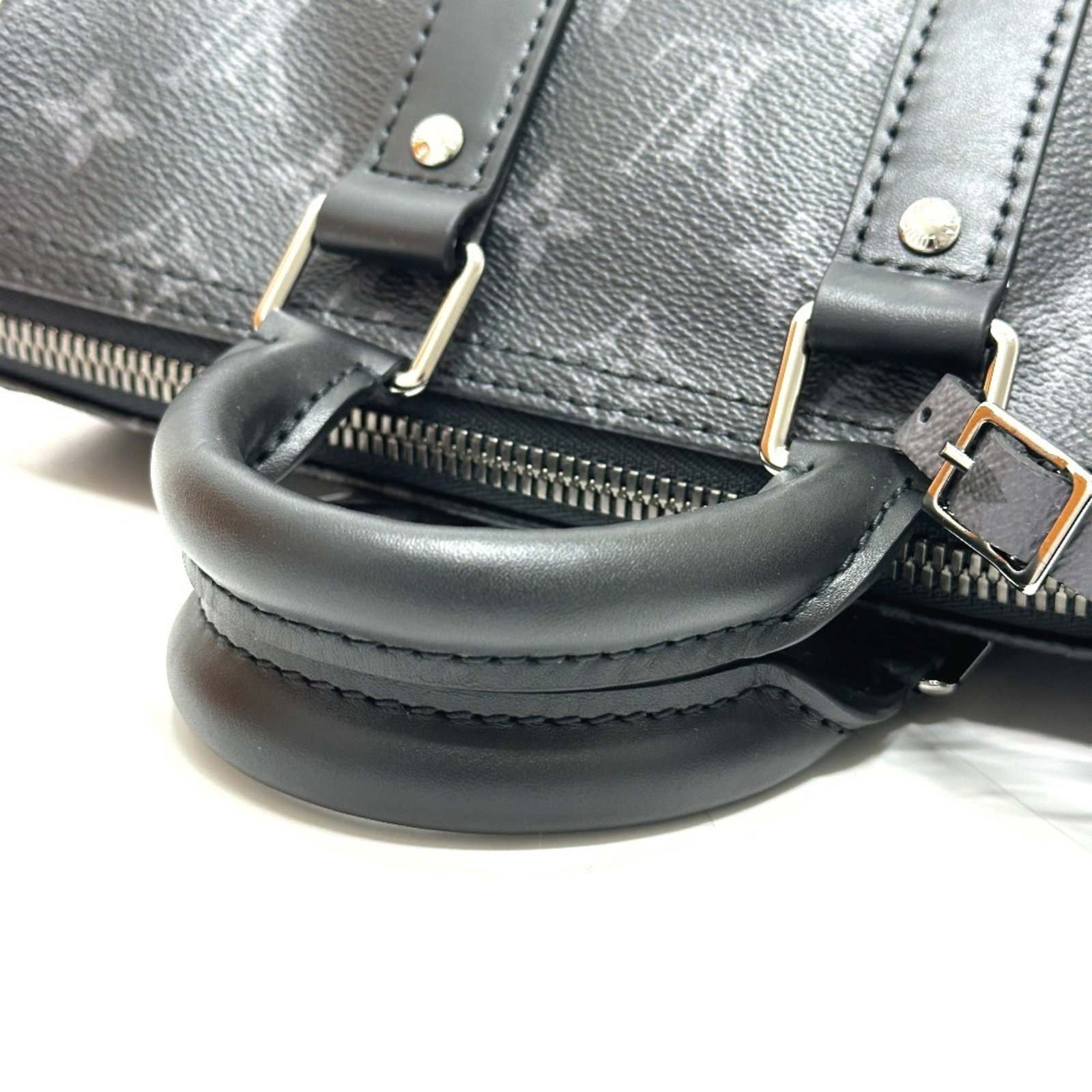Shoulder bag monogram Louis Vuitton eclipse - 6