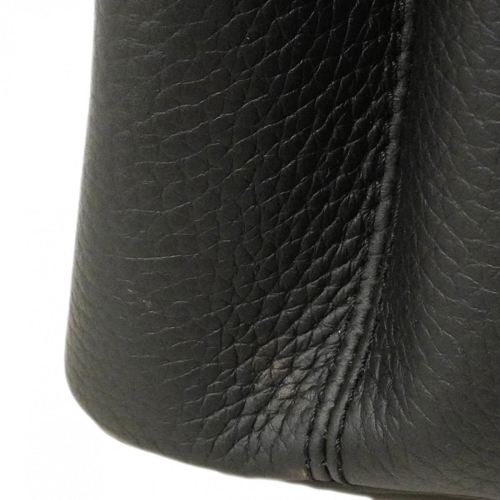 Louis Vuitton Handbag - 7