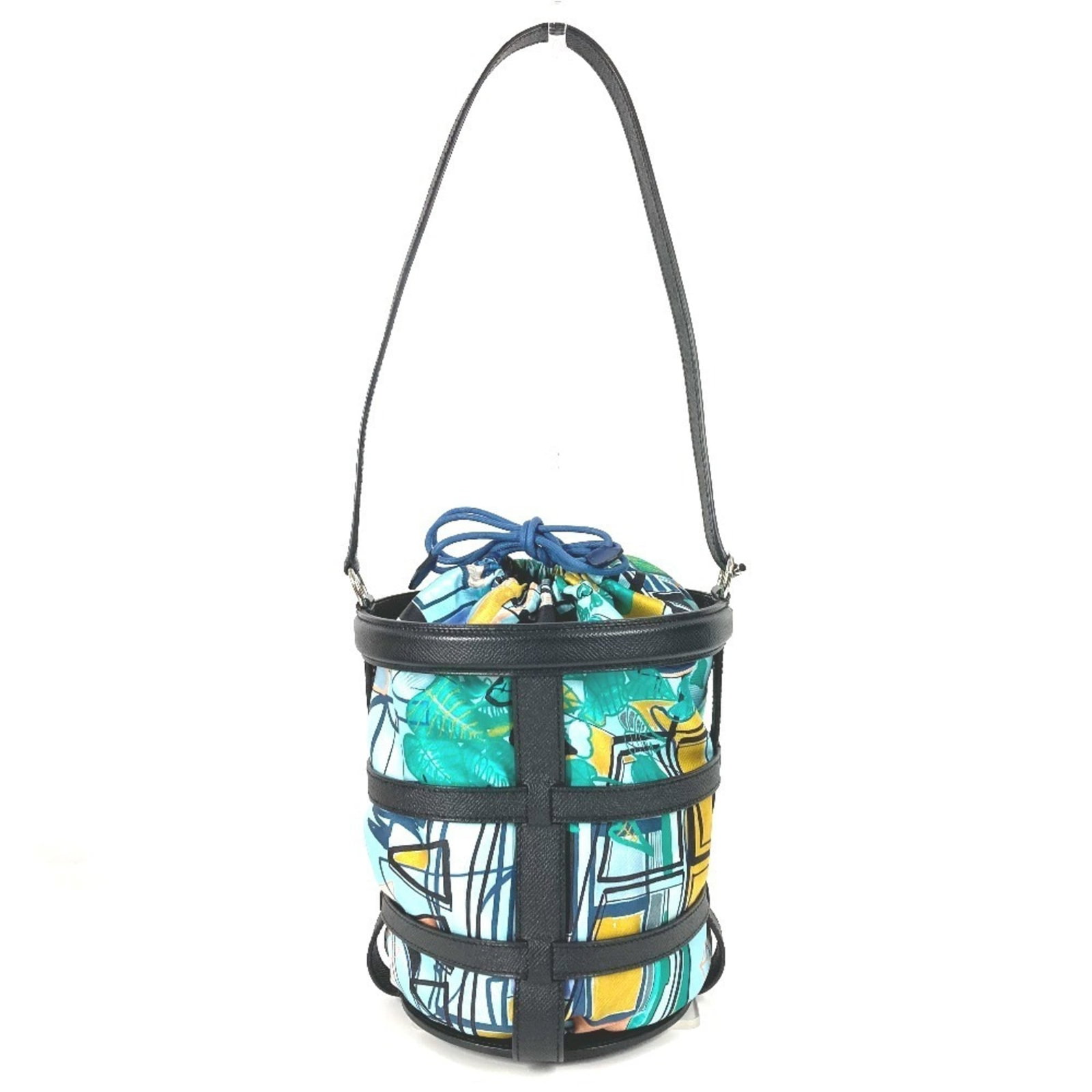 Hermes Silk Leather Bag: Hermes Silk Leather Bag The Hermes Silk Leather Bag boasts a stunning blue and navy color combination, perfectly balanced by the luxurious feel of silk and leather. Its classic shoulder design makes