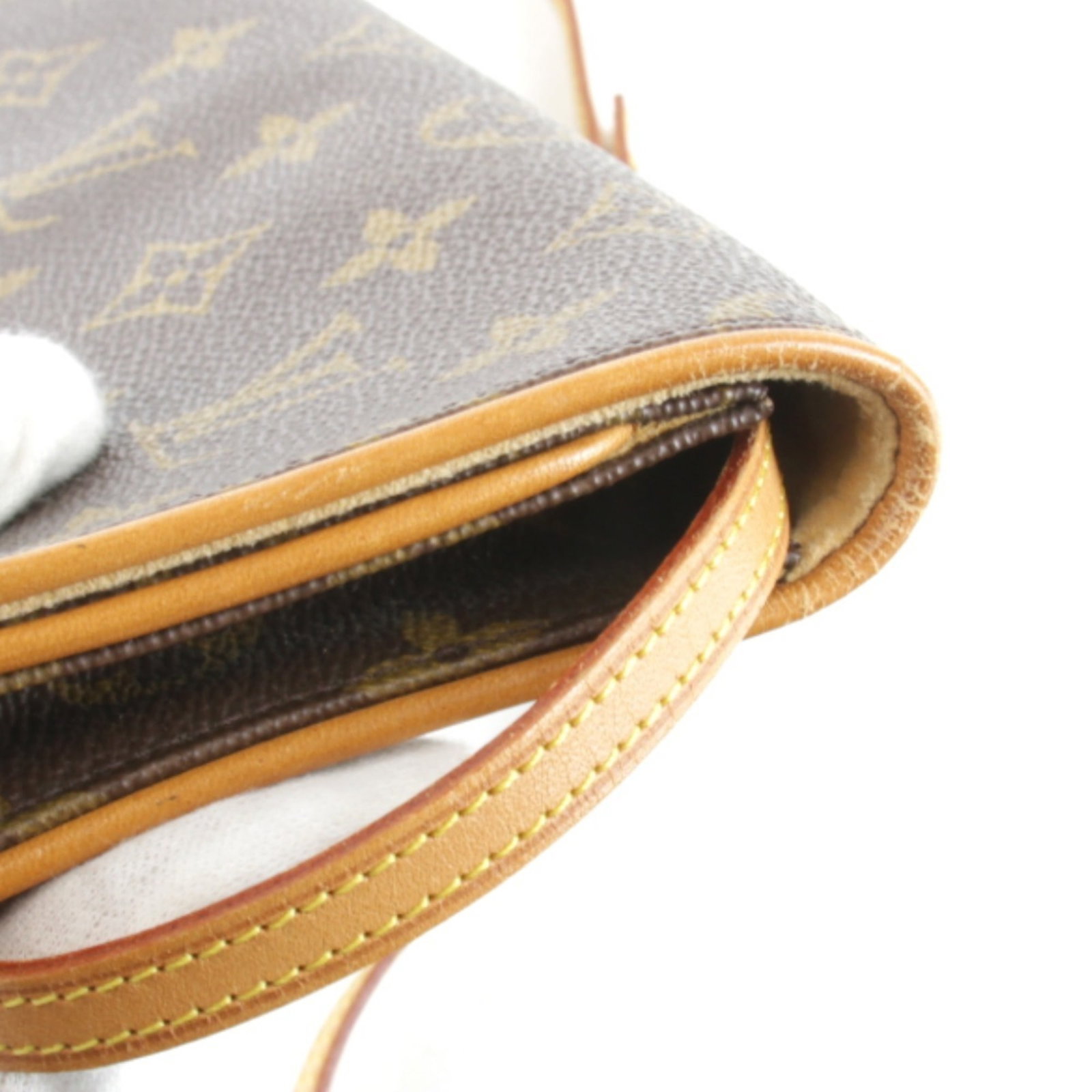 Shoulder bag with monogram by Louis Vuitton - 6