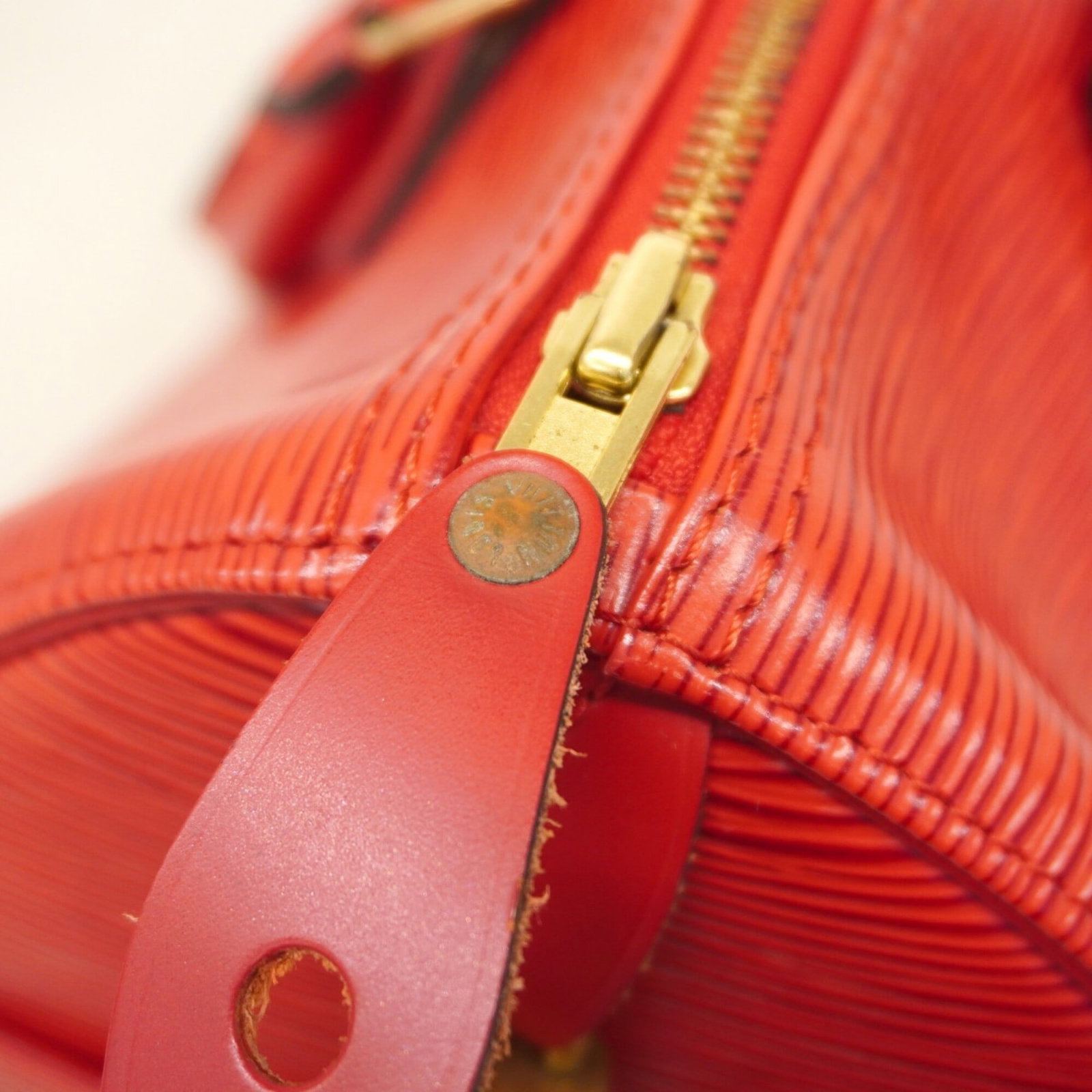 Louis Vuitton Handbag - 7