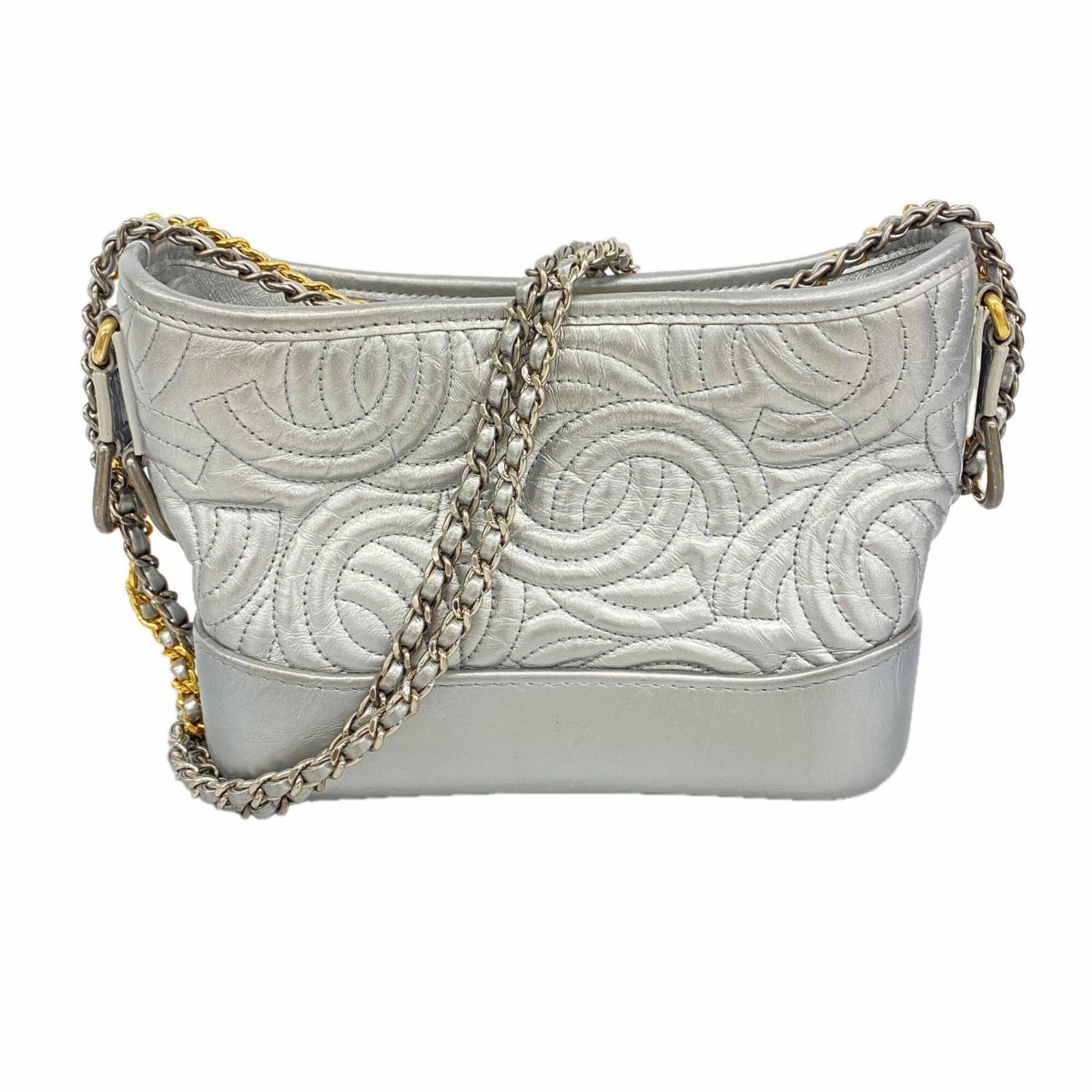 Shoulder Bag Leather: Shoulder Bag Leather This Chanel shoulder bag features high-quality calfskin leather in silver hardware, adding a touch of sophistication to any outfit. With its classic design and timeless style,