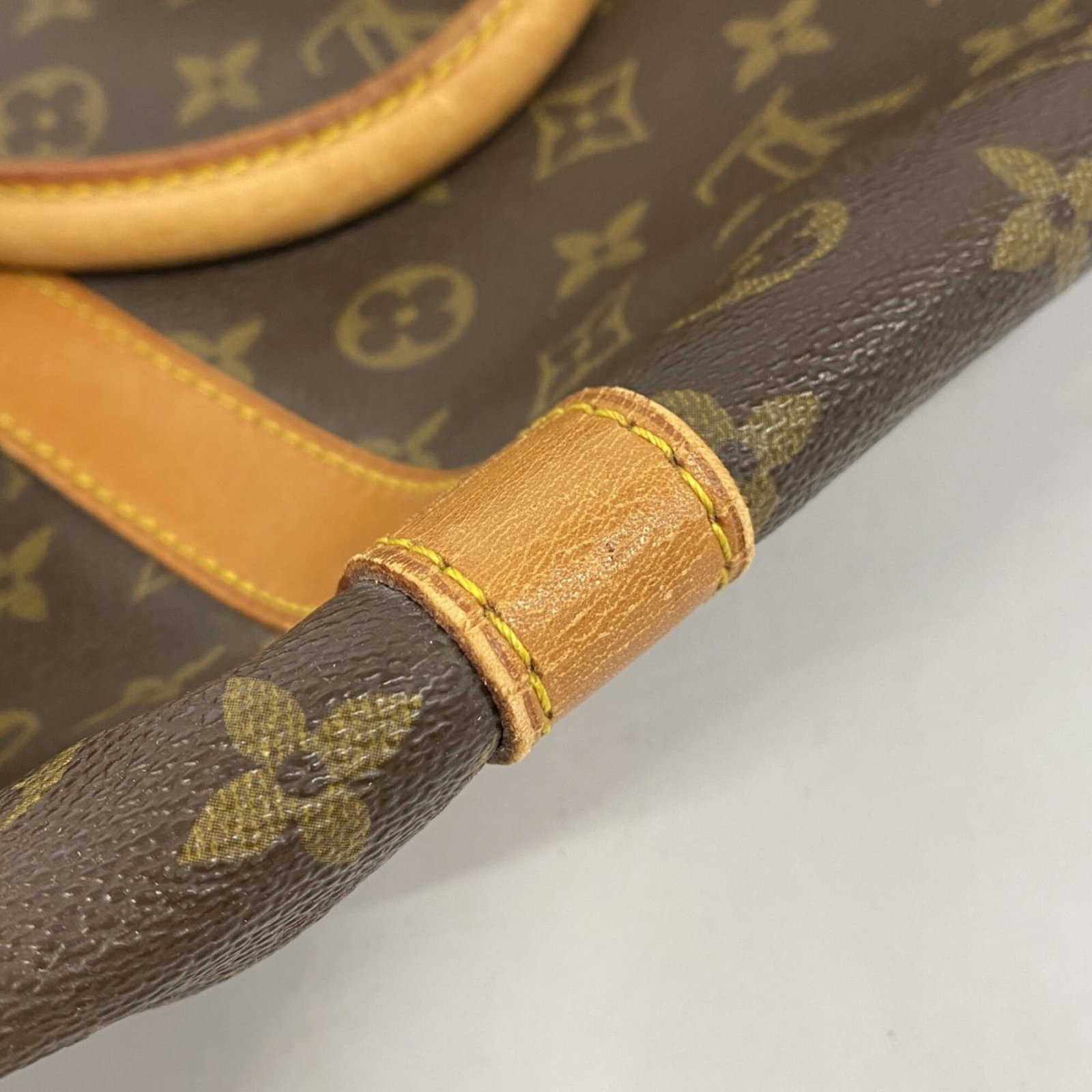 Boston Vuitton Louis - 7