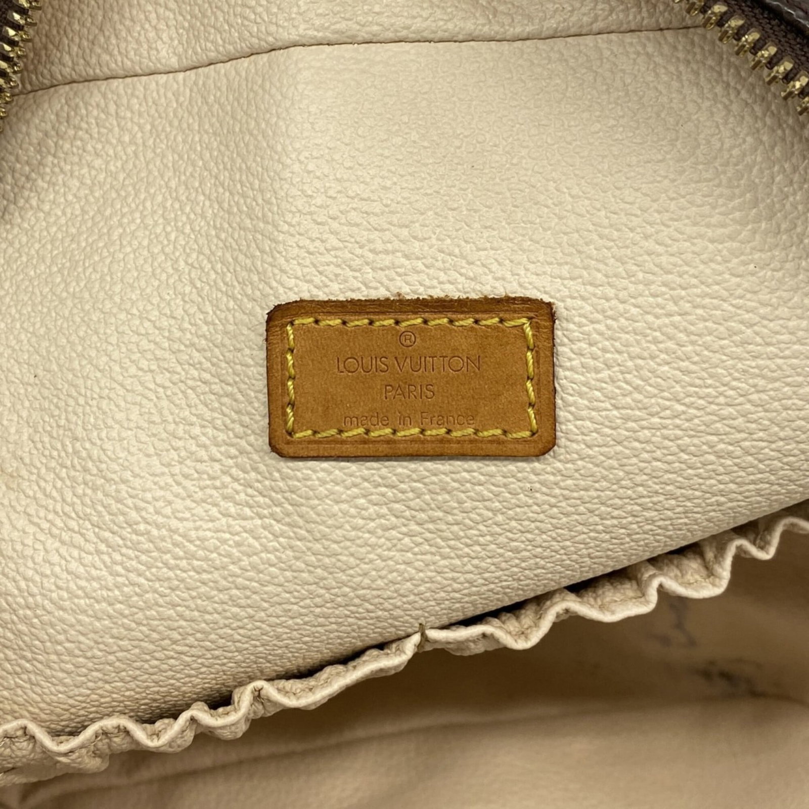 Louis Vuitton Handbag - 5