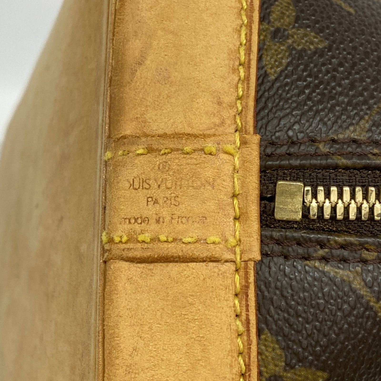Louis Vuitton Handbag - 5