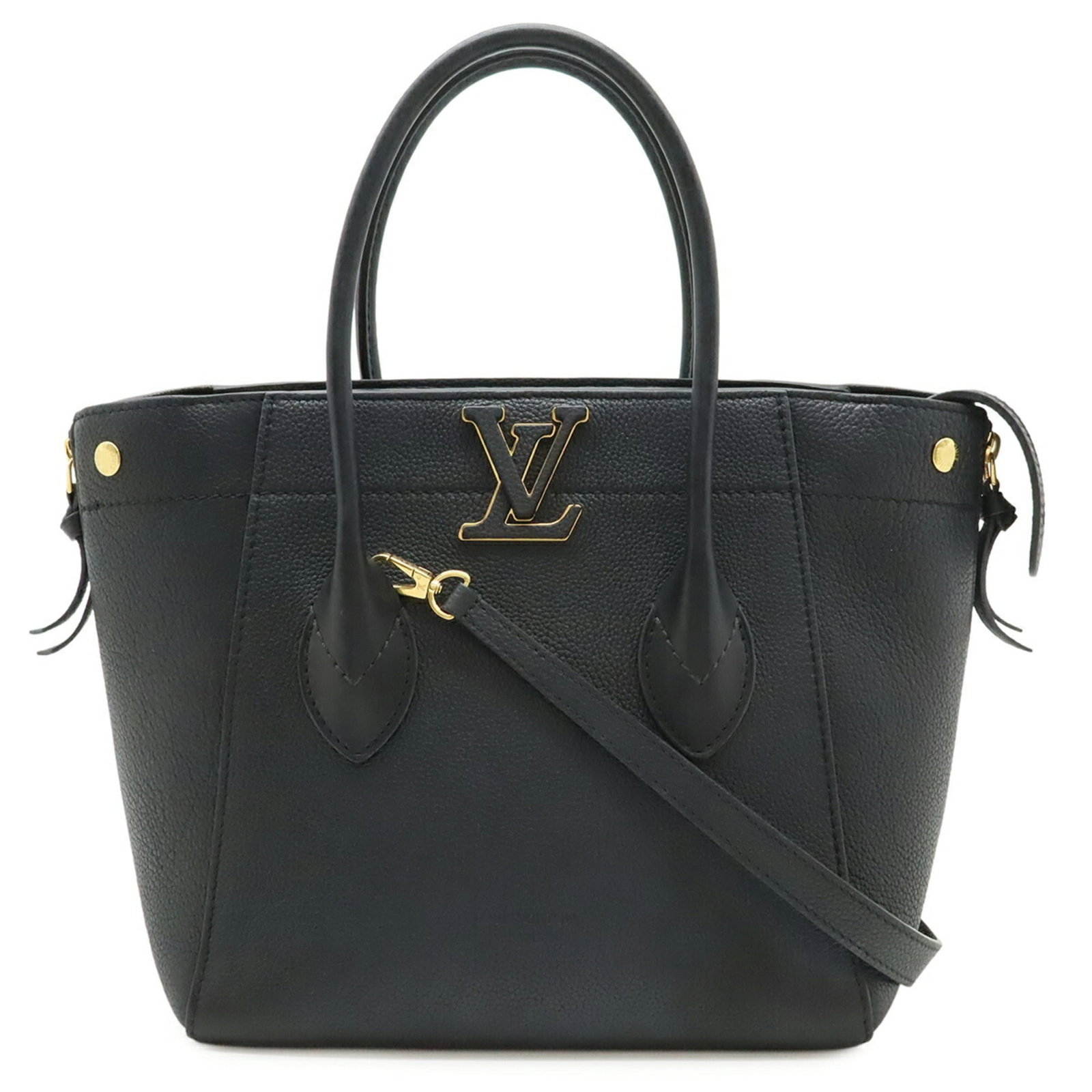 Louis Vuitton Handbag Shoulder Bag Leather: Louis Vuitton Handbag Shoulder Bag Leather Black Louis Vuitton Handbag Shoulder Bag Leather features Taurillon leather and measures 24cm x 36cm x 16cm. The bag has a worn look with traces of usage, sc