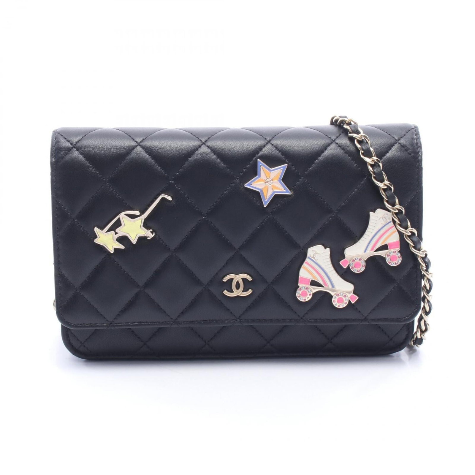 Handbag Leather Shoulder Bag Chanel: Handbag Leather Shoulder Bag Chanel Black lambskin leather shoulder bag from Chanel with gold hardware, featuring a classic design and timeless elegance. This pre-owned handbag has a few traces of usa