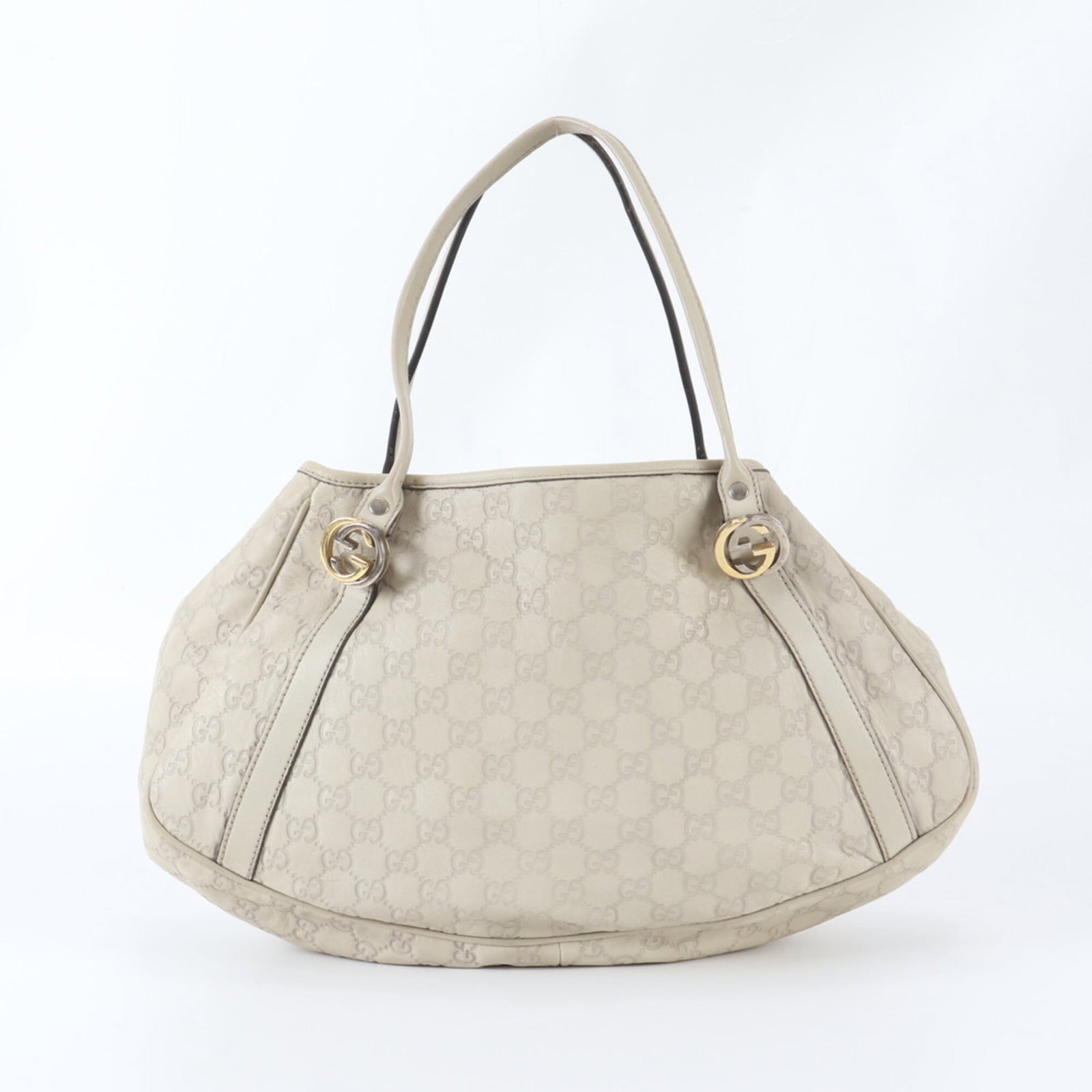 Handbag Tote Bag Leather Gucci: Handbag Tote Bag Leather Gucci Beige Gucci leather tote bag with a classic design, measuring 24cm x 41cm x 9cm. The bag has some scratches and dirt, but remains in very good condition. A few traces