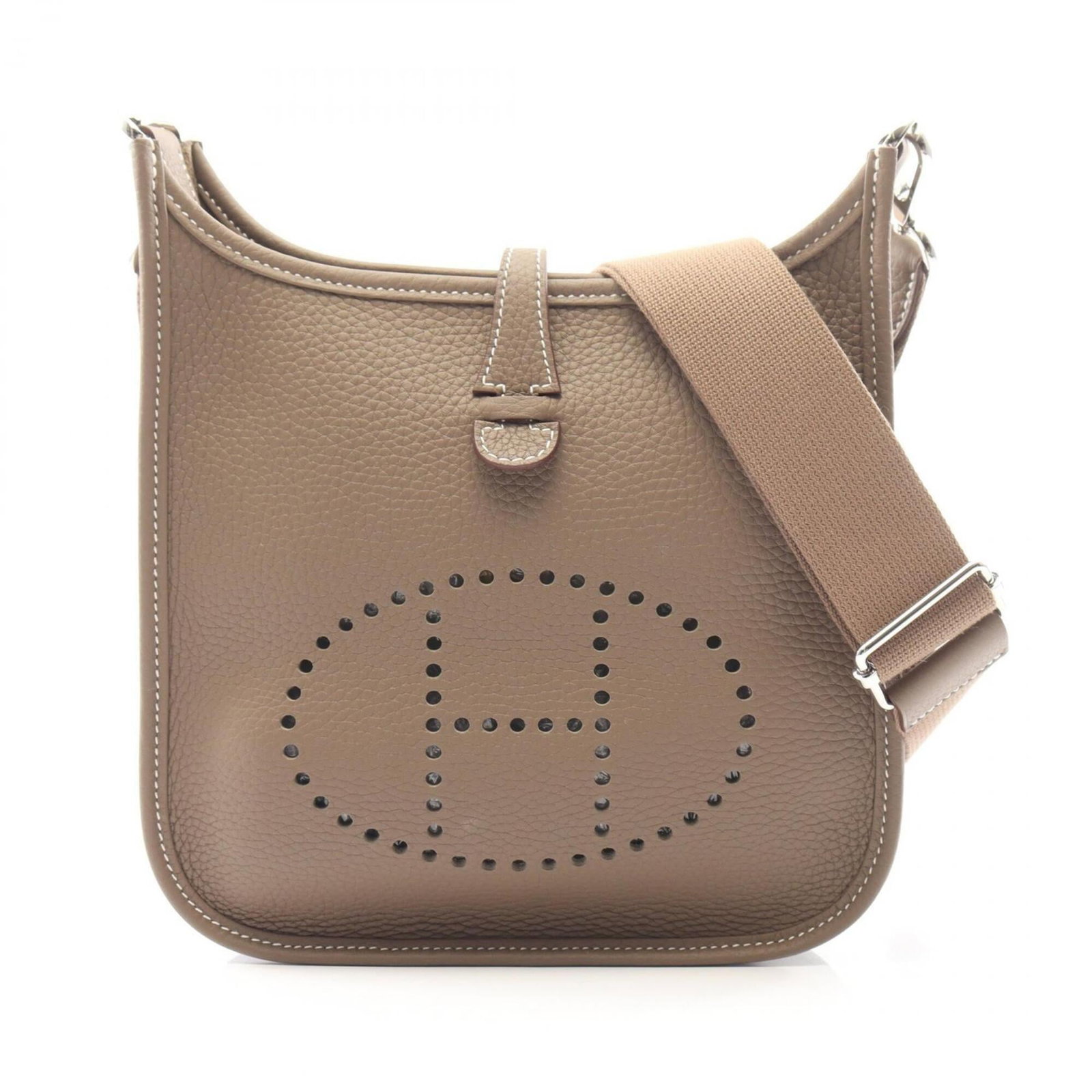 Clemence leather shoulder bag handbag Hermes: Clemence leather shoulder bag handbag Hermes Clemence leather shoulder bag from Hermes features Taurillon Clemence Leather in beige and etoupe gray, with silver hardware. Opened but never used, its di