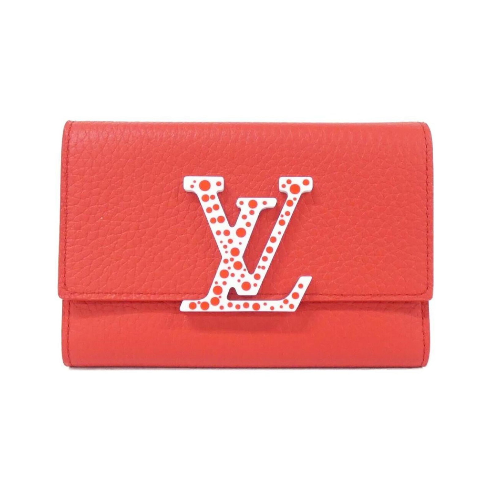 Louis Vuitton Wallet (Tri-Fold) Leather: Louis Vuitton Wallet (Tri-Fold) Leather Tri-fold leather wallet from Louis Vuitton, featuring classic design and durable calf leather construction. The Rouge color adds a touch of elegance to this tim