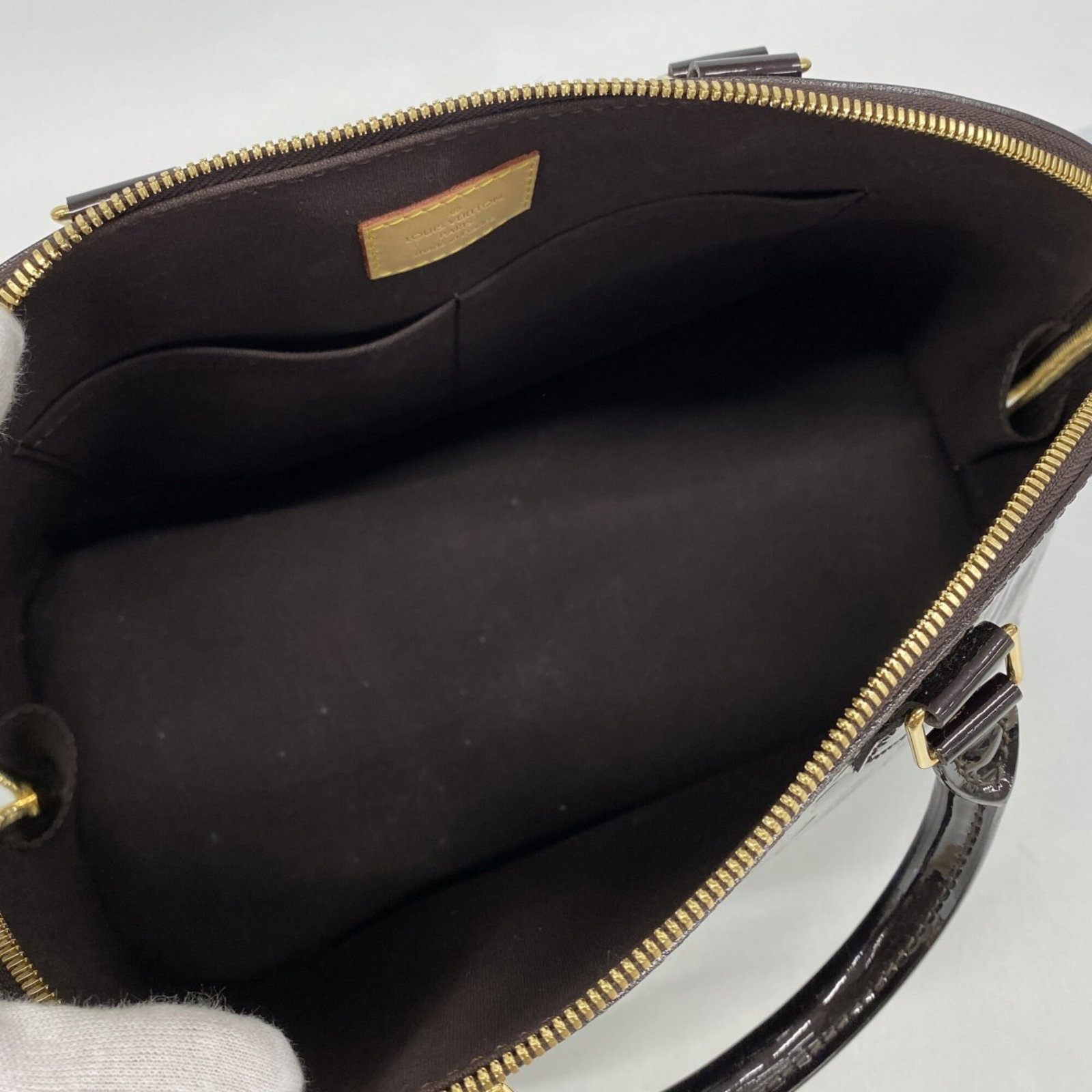 Louis Vuitton Handbag - 4