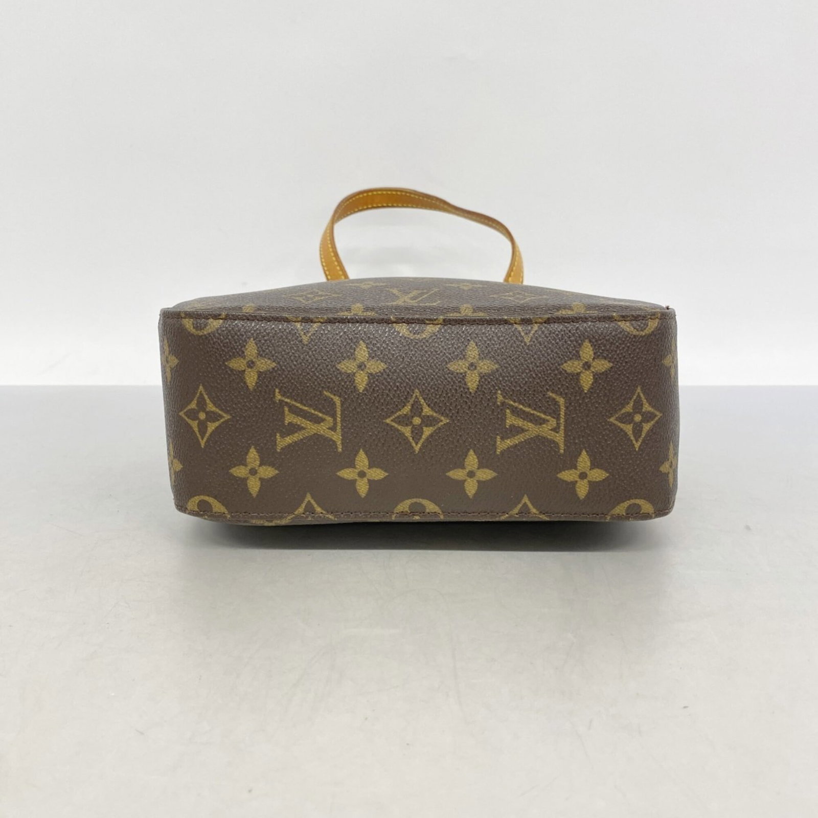 Louis Vuitton Handbag - 3