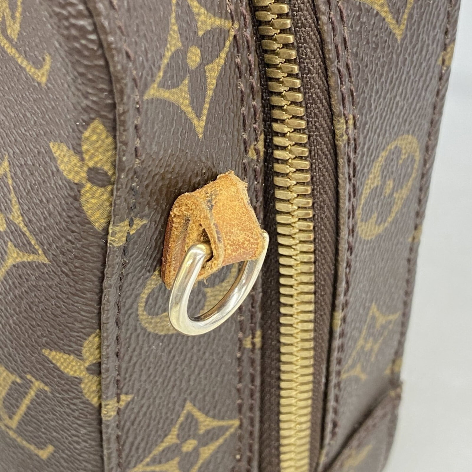 Louis Vuitton Handbag - 6