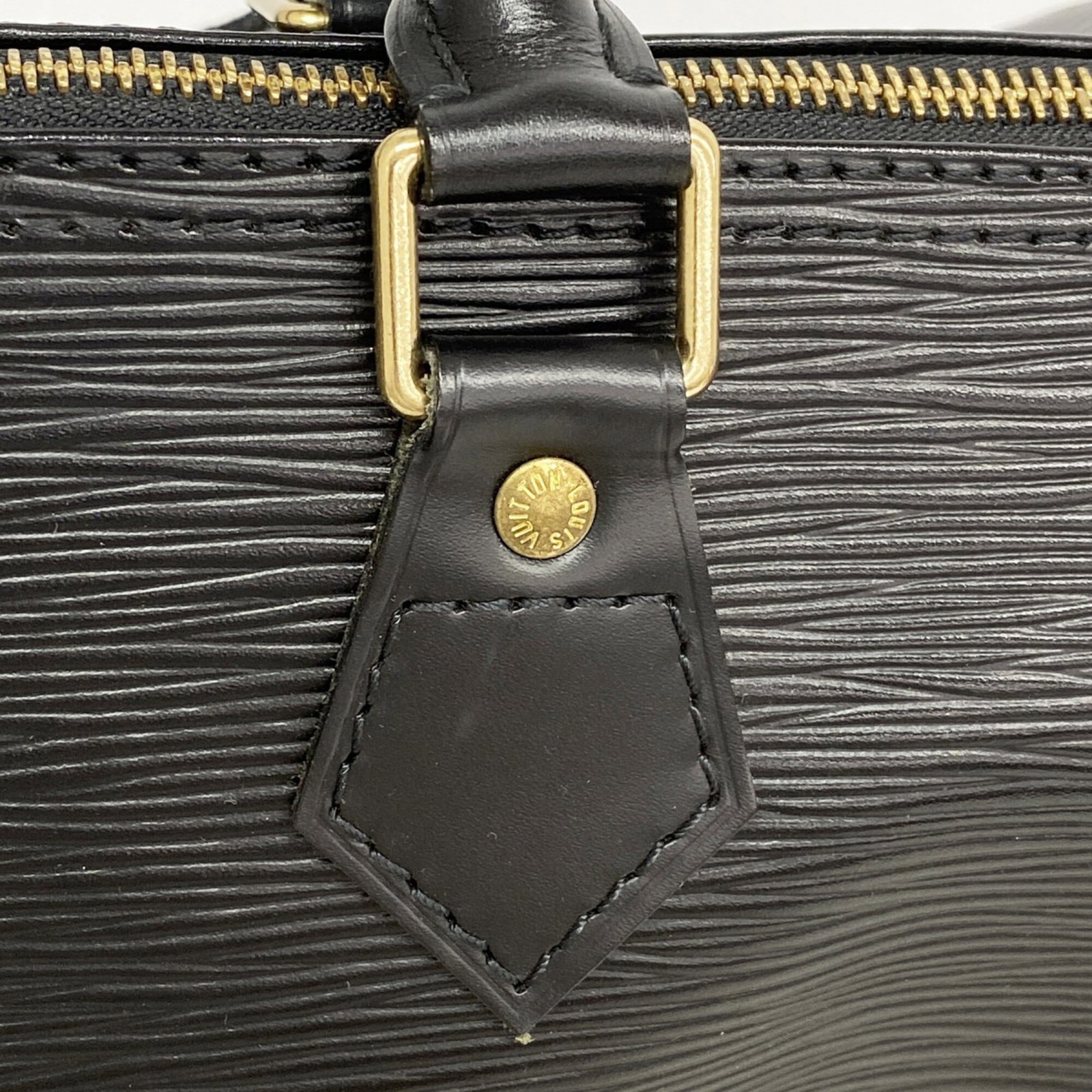 Louis Vuitton Handbag - 8