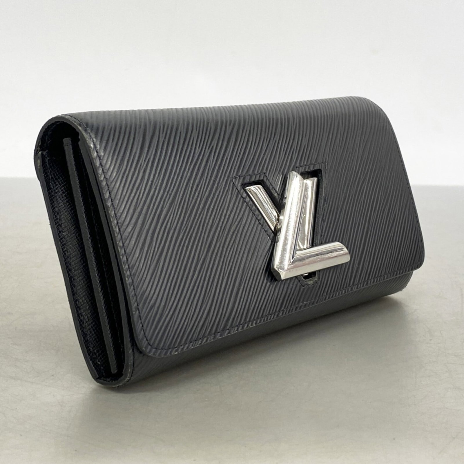 Long Wallet Bi Fold Louis Vuitton - 2