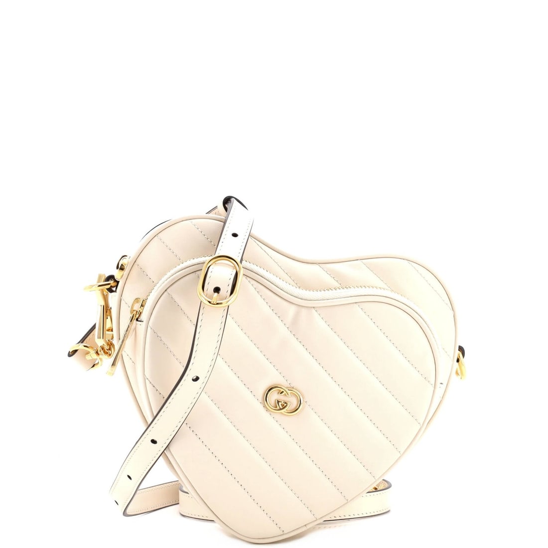 Mini quilted leather bag with interlocking g heart on shoulder diagonal: Mini quilted leather bag with interlocking g heart on shoulder diagonal This mini quilted leather bag features an interlocking G heart design on the shoulder diagonal, adding a touch of elegance to