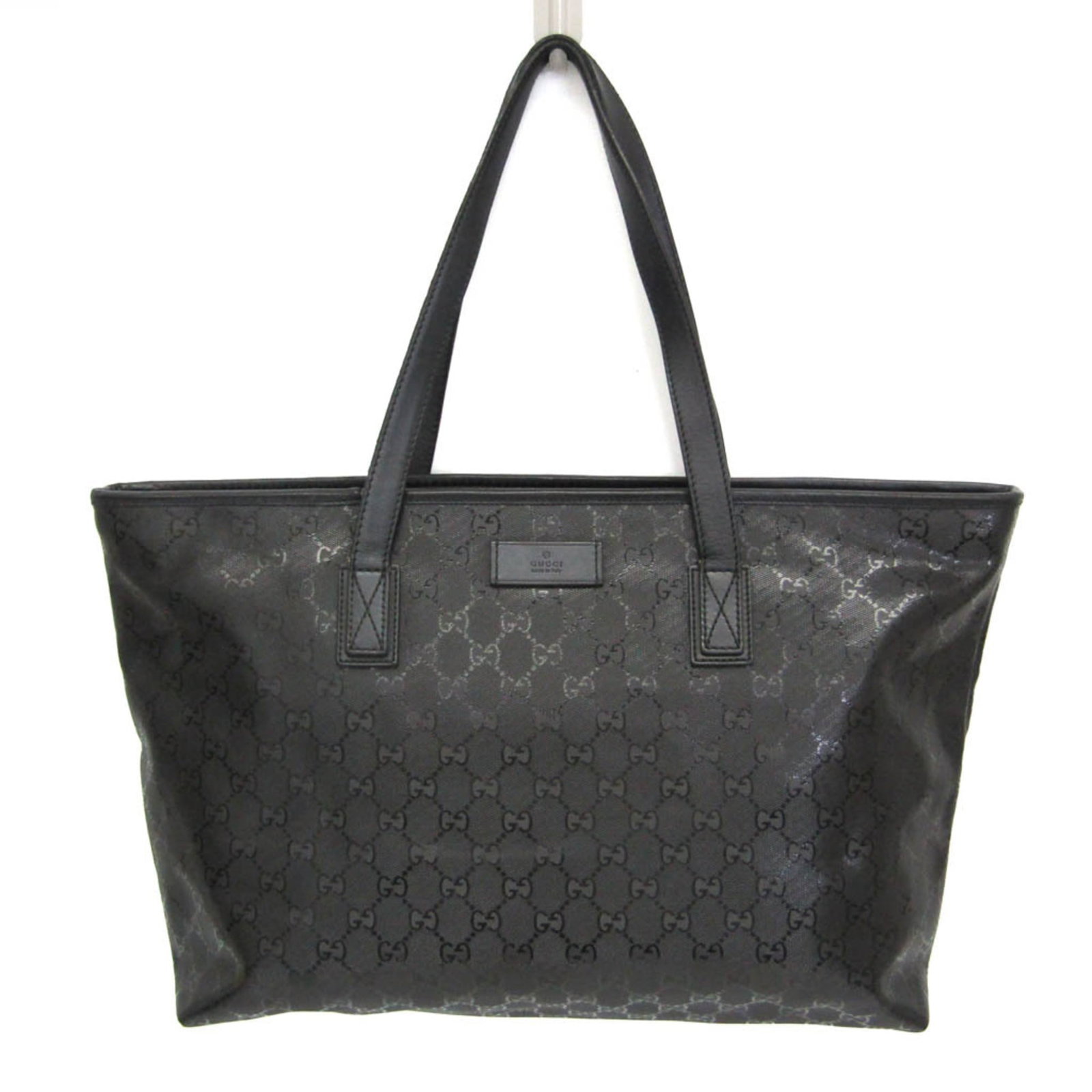 Gucci Gg Imprim Leather Tote Handbag: Gucci Gg Imprim Leather Tote Handbag The Gucci Gg Imprim Leather Tote Handbag features a striking black color and zipper closure, making it a stylish and functional accessory for everyday use. With