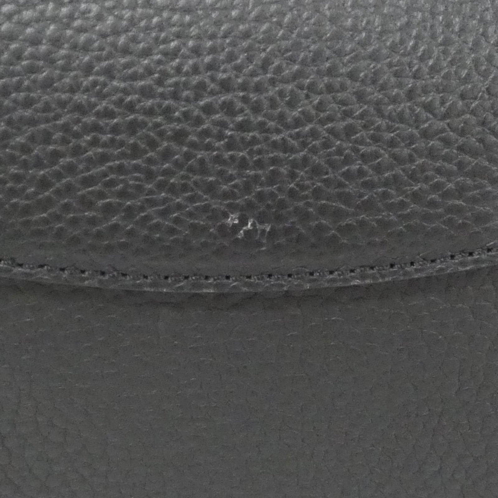 Louis Vuitton Handbag - 5