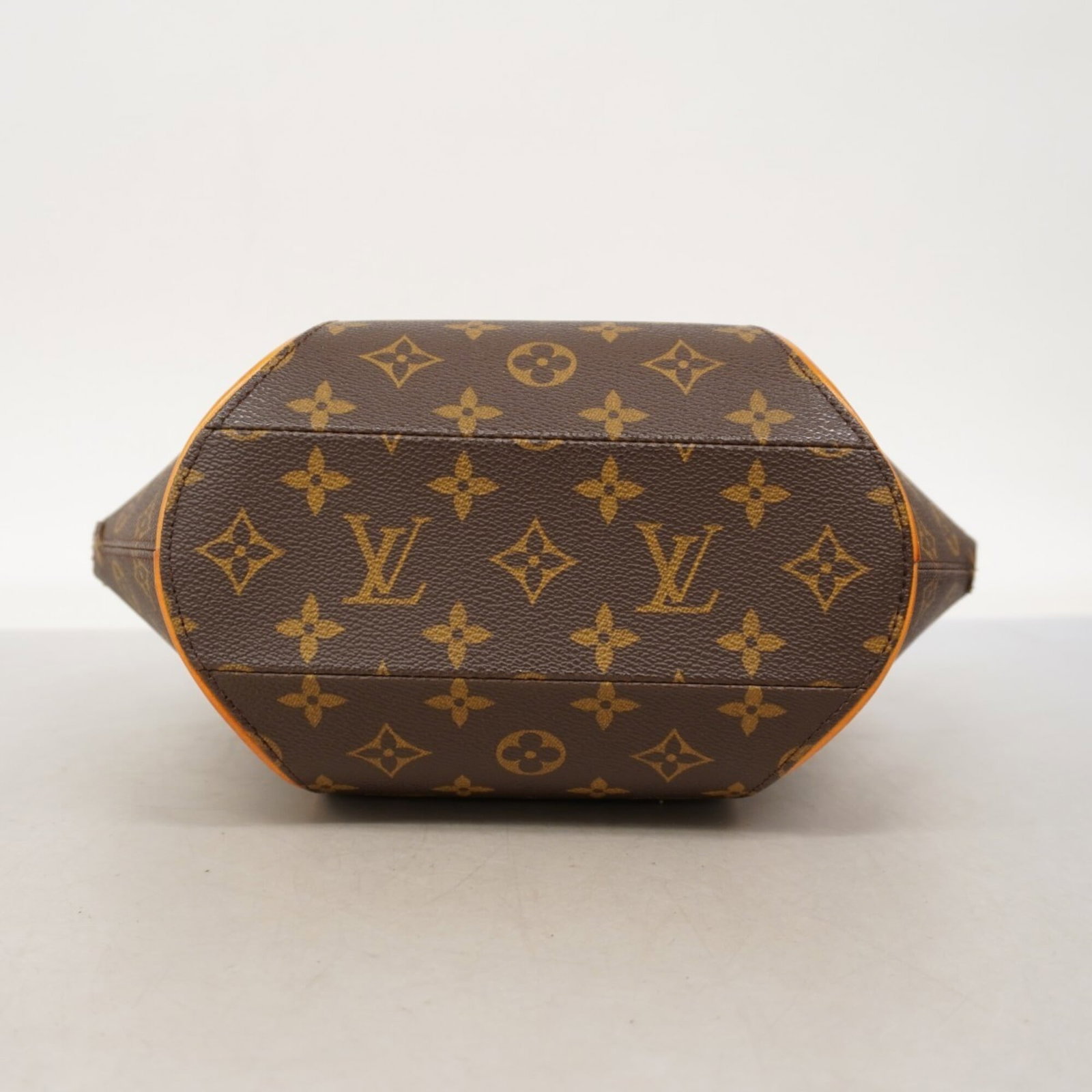 Louis Vuitton Handbag - 3