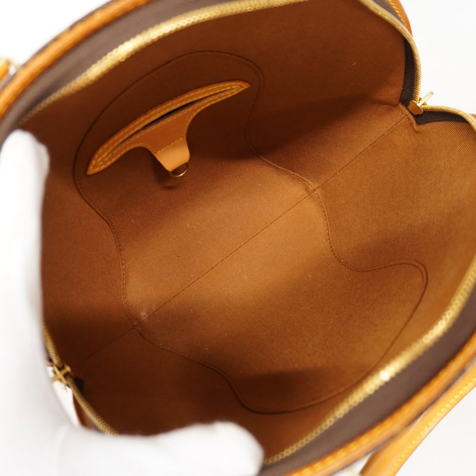 Louis Vuitton Handbag - 4