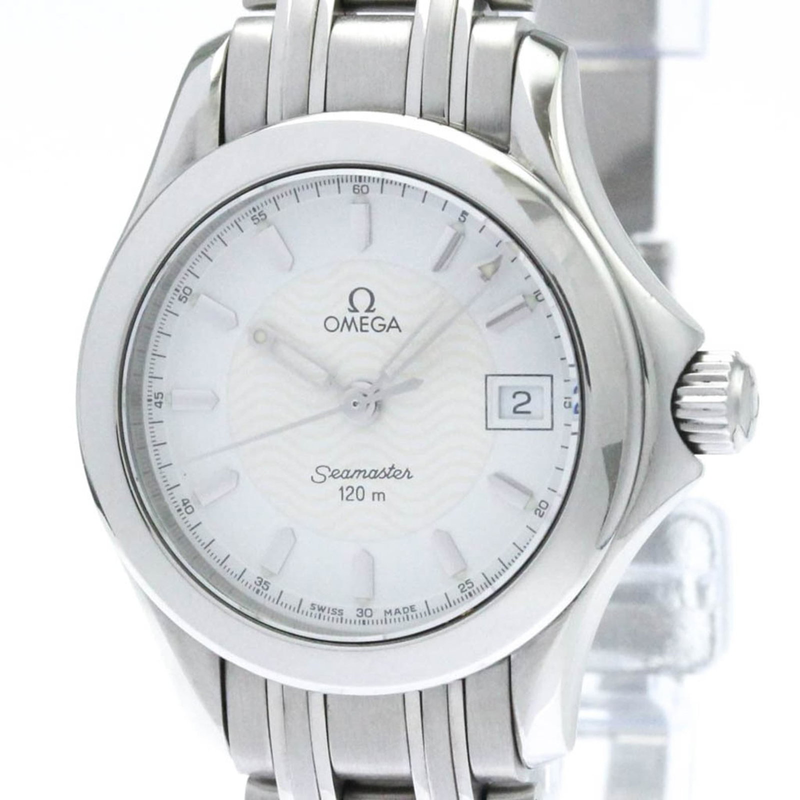 Omega Wristwatch: Omega Wristwatch Stainless steel case and band provide a durable foundation for this Omega wristwatch, featuring a white dial. With its 29mm diameter, it's designed to fit comfortably on the wrist. Th