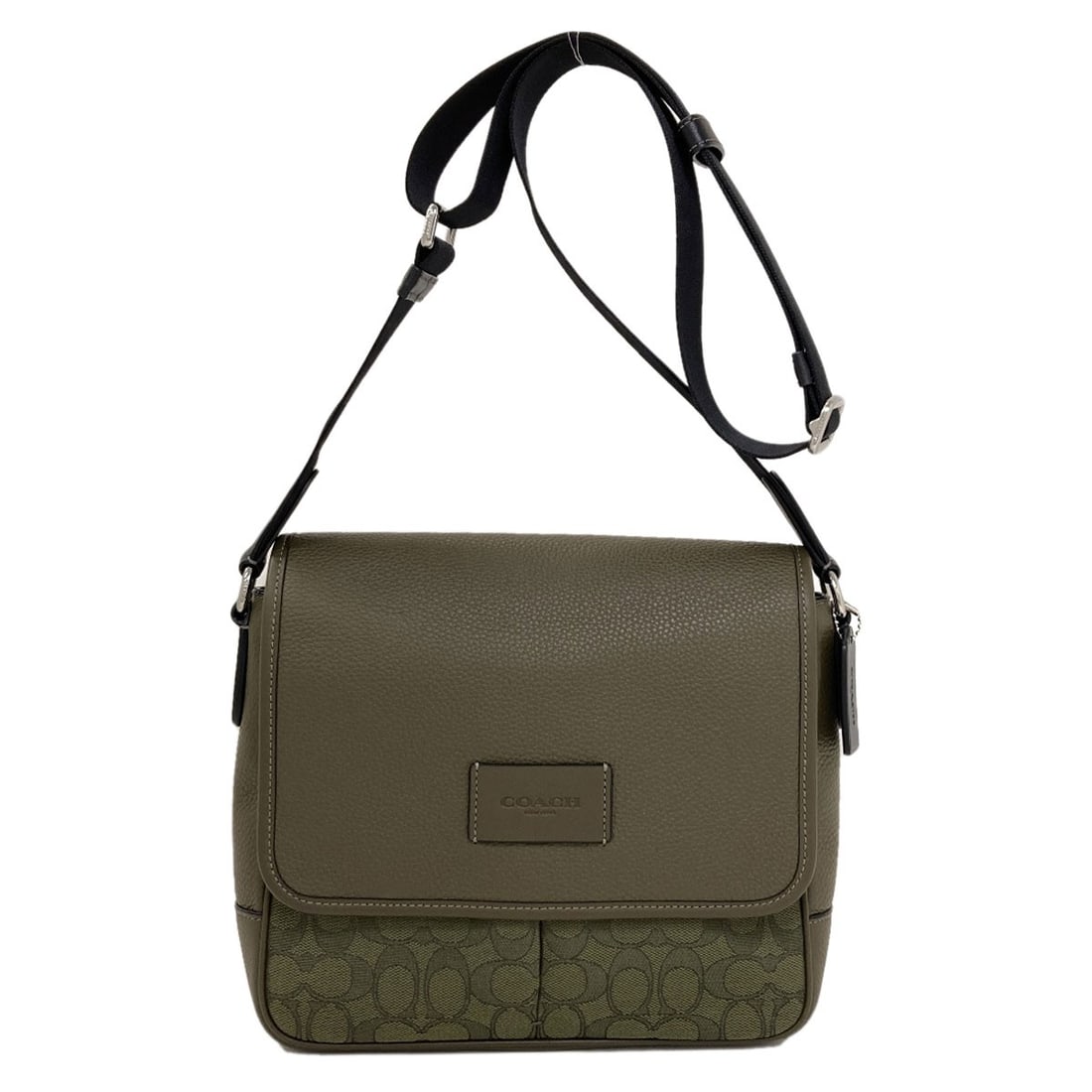 Canvas Bag 25 Shoulder Sprint Map Bag Coach Ce534: Canvas Bag 25 Shoulder Sprint Map Bag Coach Ce534 Canvas bag with green exterior, made from canvas material. This shoulder bag features a classic design and a notable green color. The COACH brand