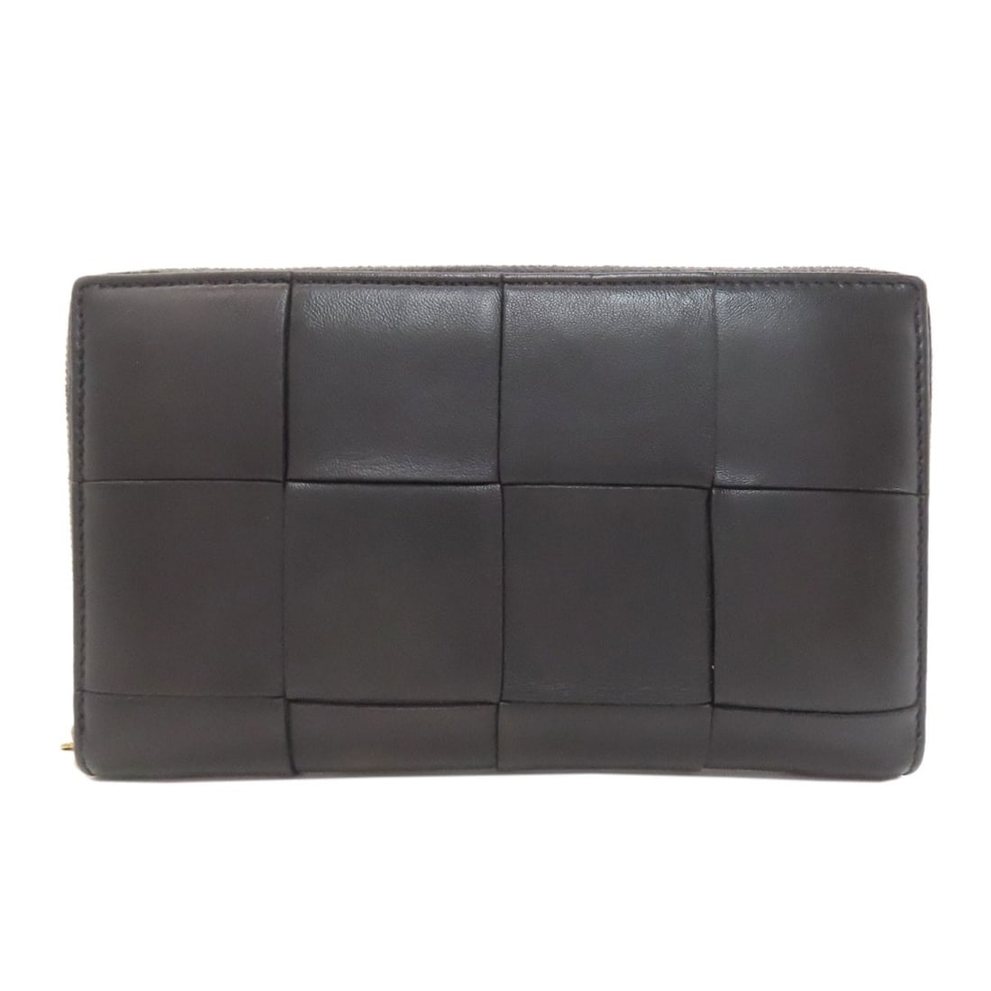 Bottega Veneta Maxi Intrecciato Long Wallet (With Coin Pocket) Calf: Bottega Veneta Maxi Intrecciato Long Wallet (With Coin Pocket) Calf Black Bottega Veneta Maxi Intrecciato Long Wallet with Coin Pocket features calf material and a classic design. The long wallet