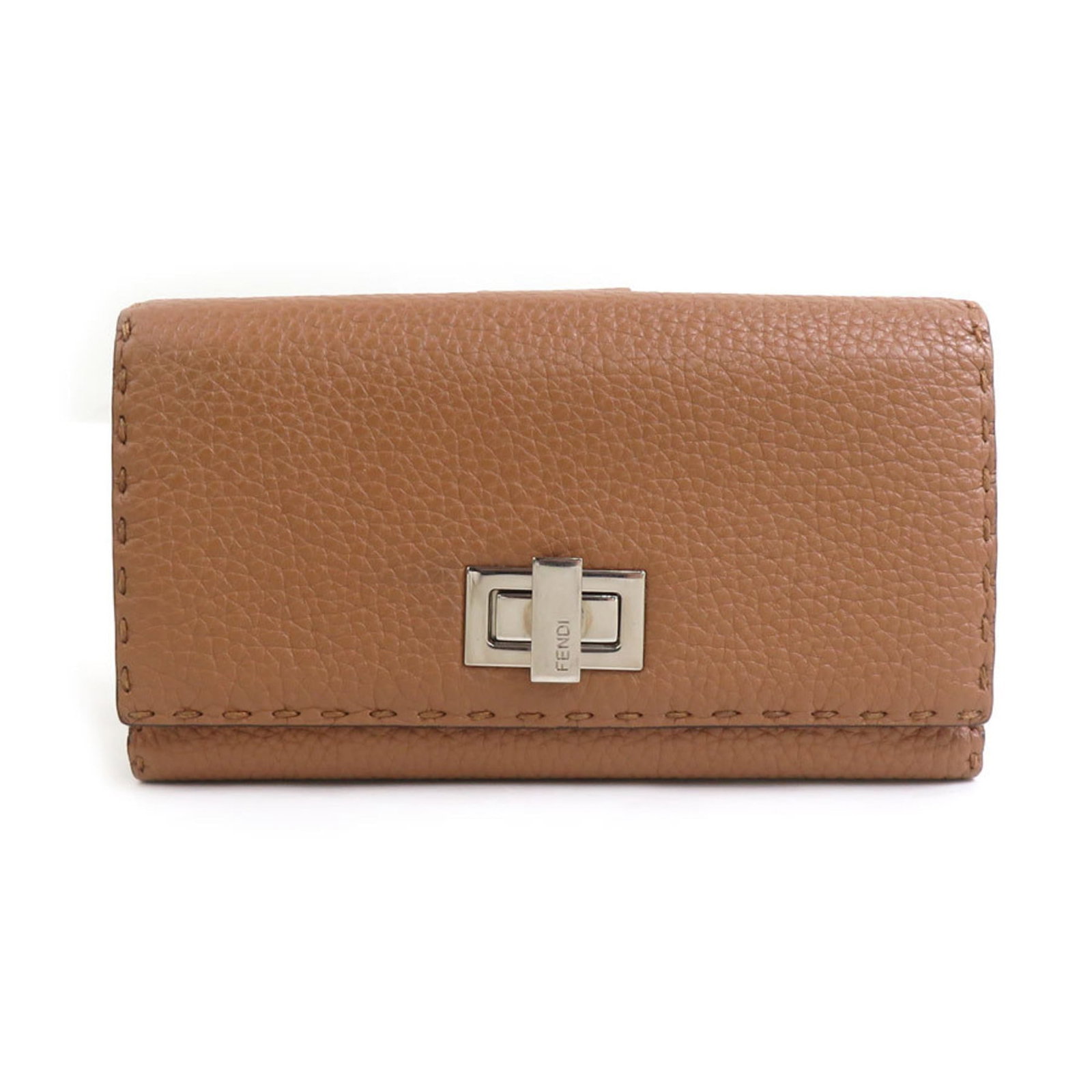 Long wallet leather bi fold Fendi: Long wallet leather bi fold Fendi Brown leather long wallet with bi-fold design, featuring a classic Fendi style. Traces of usage and minor scratches can be seen on the surface, but overall in good