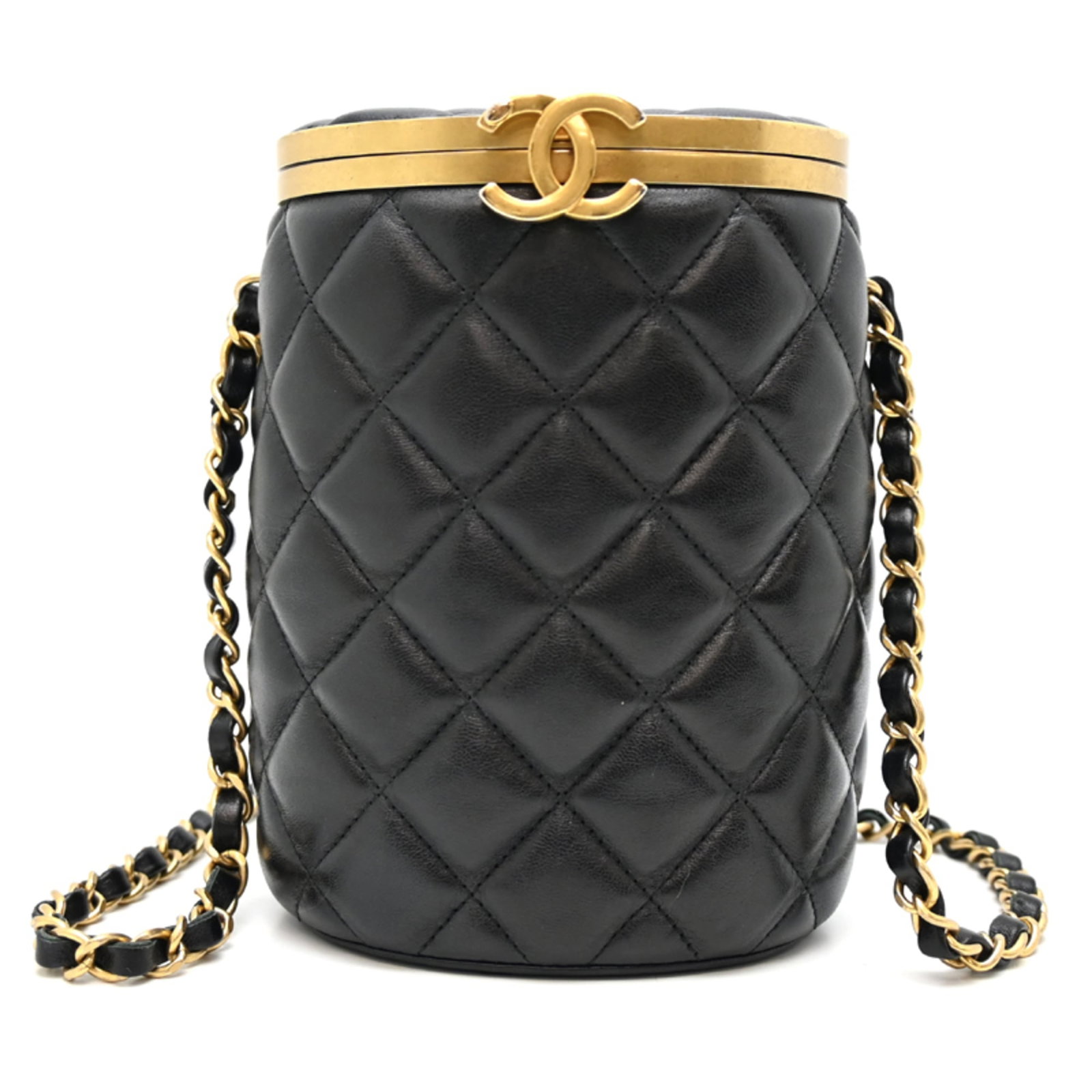 Shoulder Bag Leather: Shoulder Bag Leather Black lambskin leather shoulder bag with a classic design, featuring a timeless black color and subtle scratches from use. Measuring 15.5cm x 11cm x 9cm, it offers a compact size 