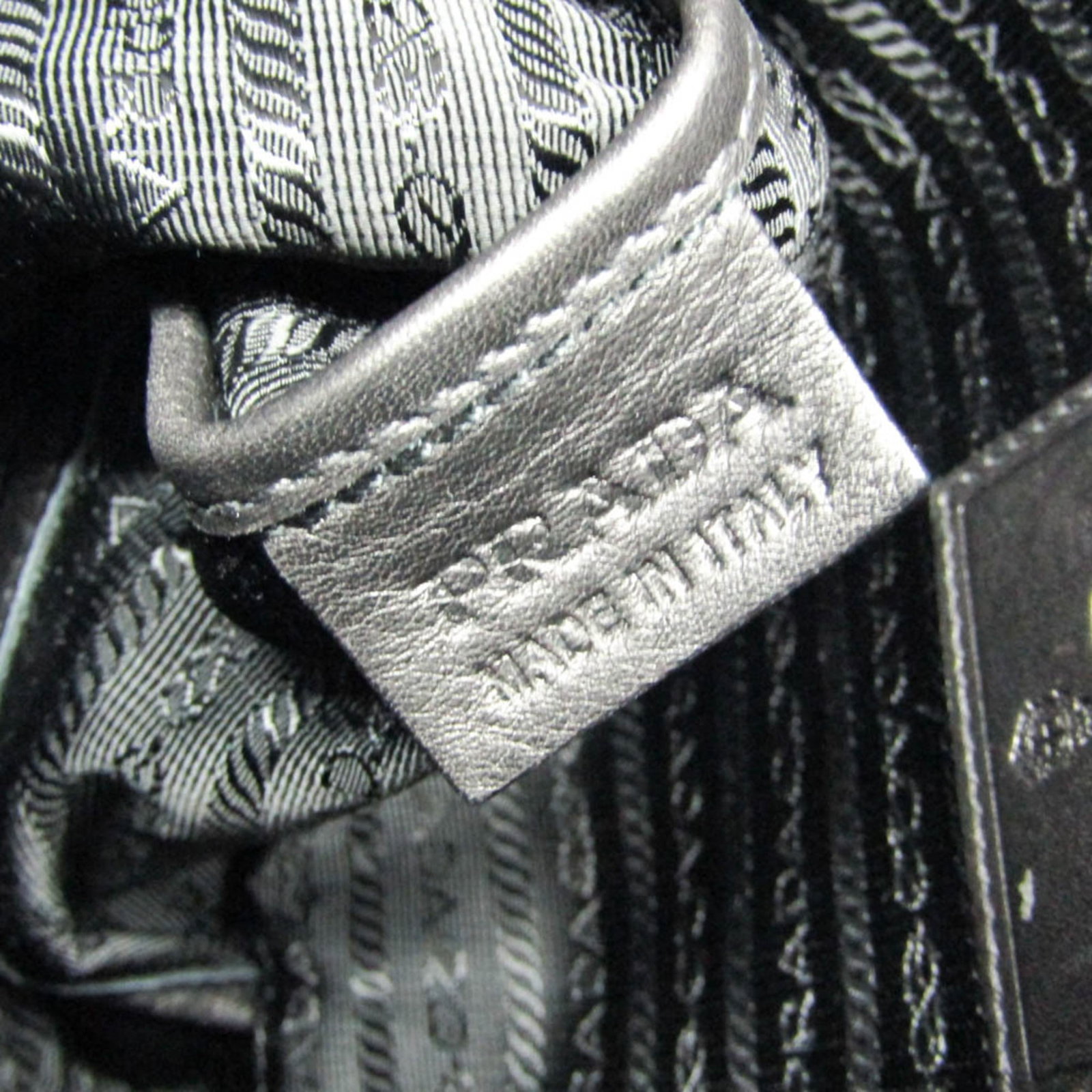 Shoulder Bag Prada Leather - 15