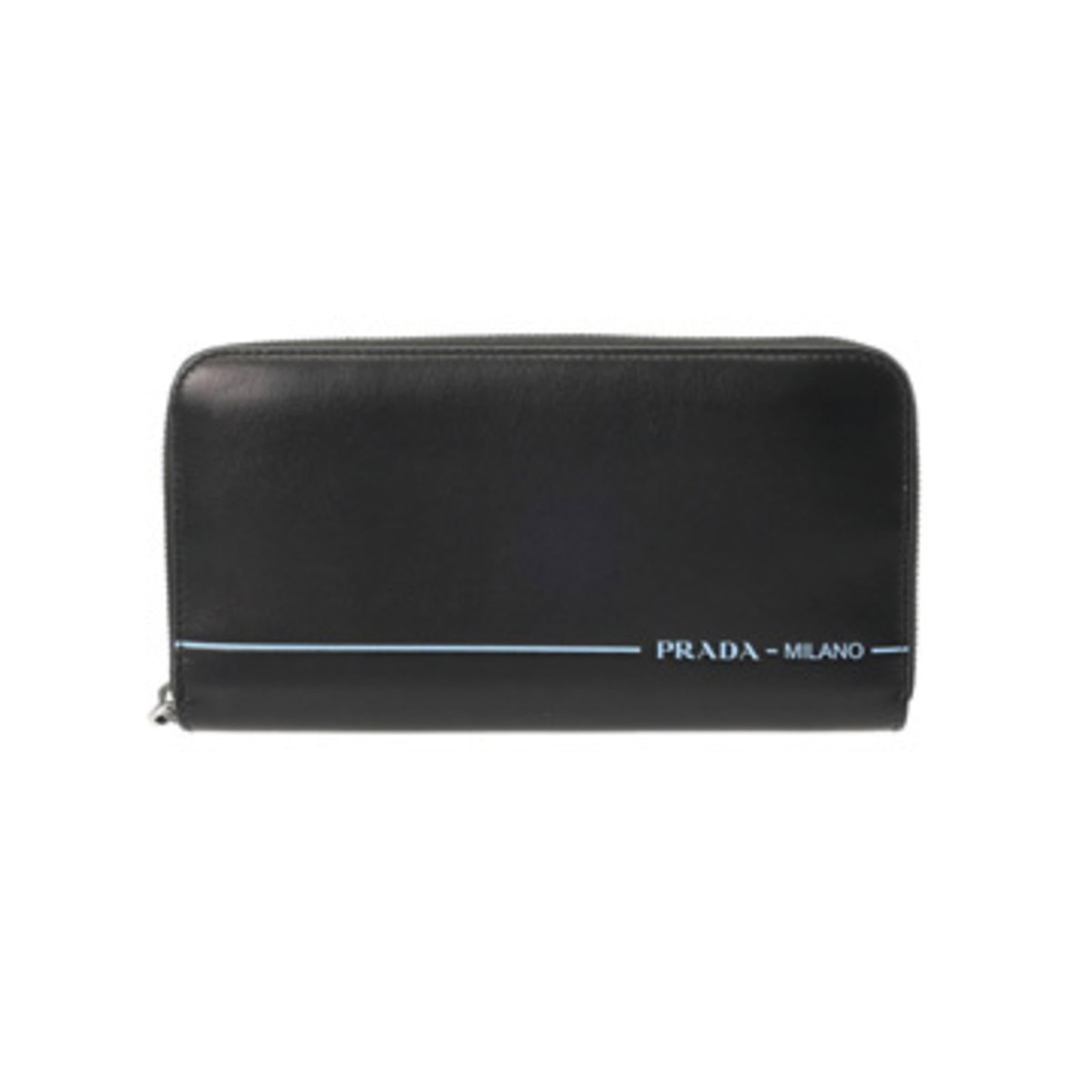 Prada Long Wallet (Bi-Fold) Leather: Prada Long Wallet (Bi-Fold) Leather Prada's iconic long wallet features sleek black leather, measuring 10.5cm x 20cm in size. With its bi-fold design, this versatile accessory can be easily stowed