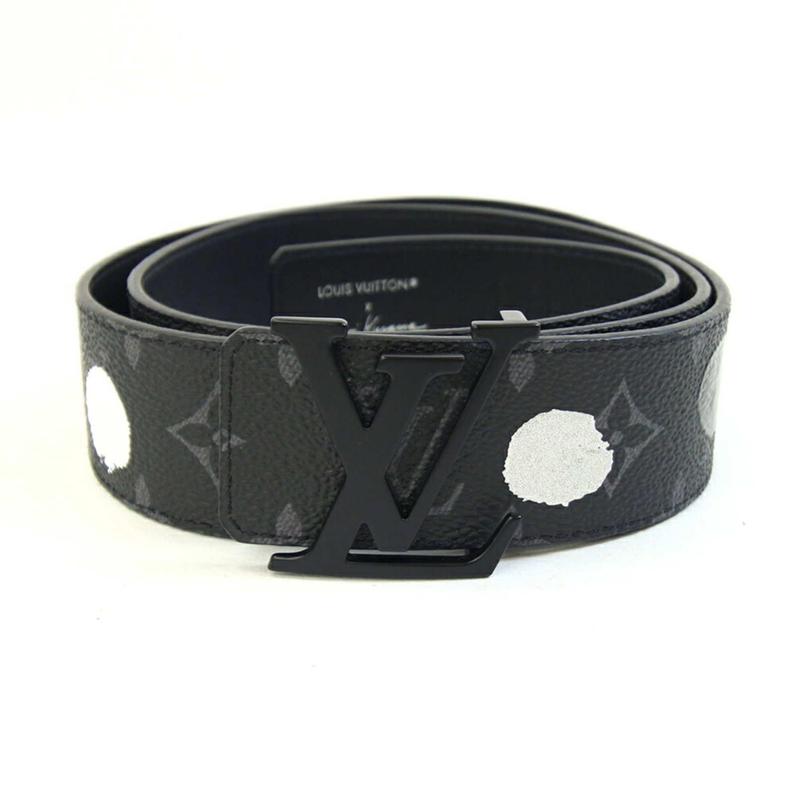 Standard Louis Vuitton Belt: Standard Louis Vuitton Belt Standard Louis Vuitton Belt, featuring the iconic Monogram Eclipse pattern on its strap. Measuring 90cm-100cm in length, this belt showcases a subtle wear and tear, with