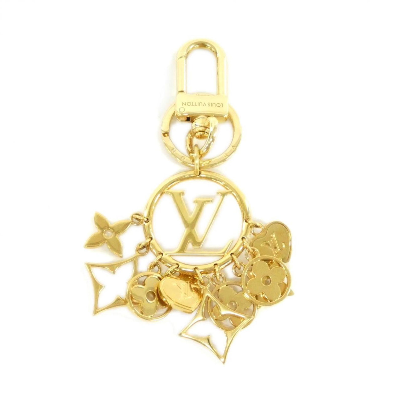 Louis Vuitton Keyring: Louis Vuitton Keyring This Louis Vuitton gold chain keyring boasts a sleek design with a durable 12cm length, perfect for adding a touch of luxury to your everyday essentials. With its subtle scratche